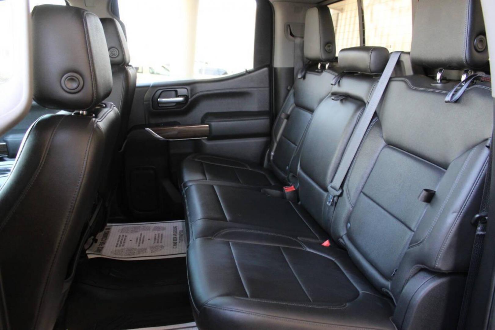 2020 Black Chevrolet Silverado 1500 LT Trail Boss Crew Cab Long Box 4WD (3GCPYFED1LG) with an 5.3L V8 OHV 16V engine, 6A transmission, located at 4301 NW 39th , Oklahoma City, OK, 73112, (405) 949-5600, 35.512135, -97.598671 - NO DRIVERS LICENCE -NO FULL COVERAGE INSURANCE-NO CREDIT CHECK. COME ON OVER TO SUPERSPORTS, TAKE A LOOK AND TEST DRIVE. PLEASE GIVE US A CALL AT (405) 949-5600. NO LICENCIA DE CONDUCIR- NO SEGURO DE COBERTURA TOTAL- NO VERIFICACION DE CREDITO. VENGAN A SUPERSPORTS, MIRE NUESTRO INVENTA - Photo#14