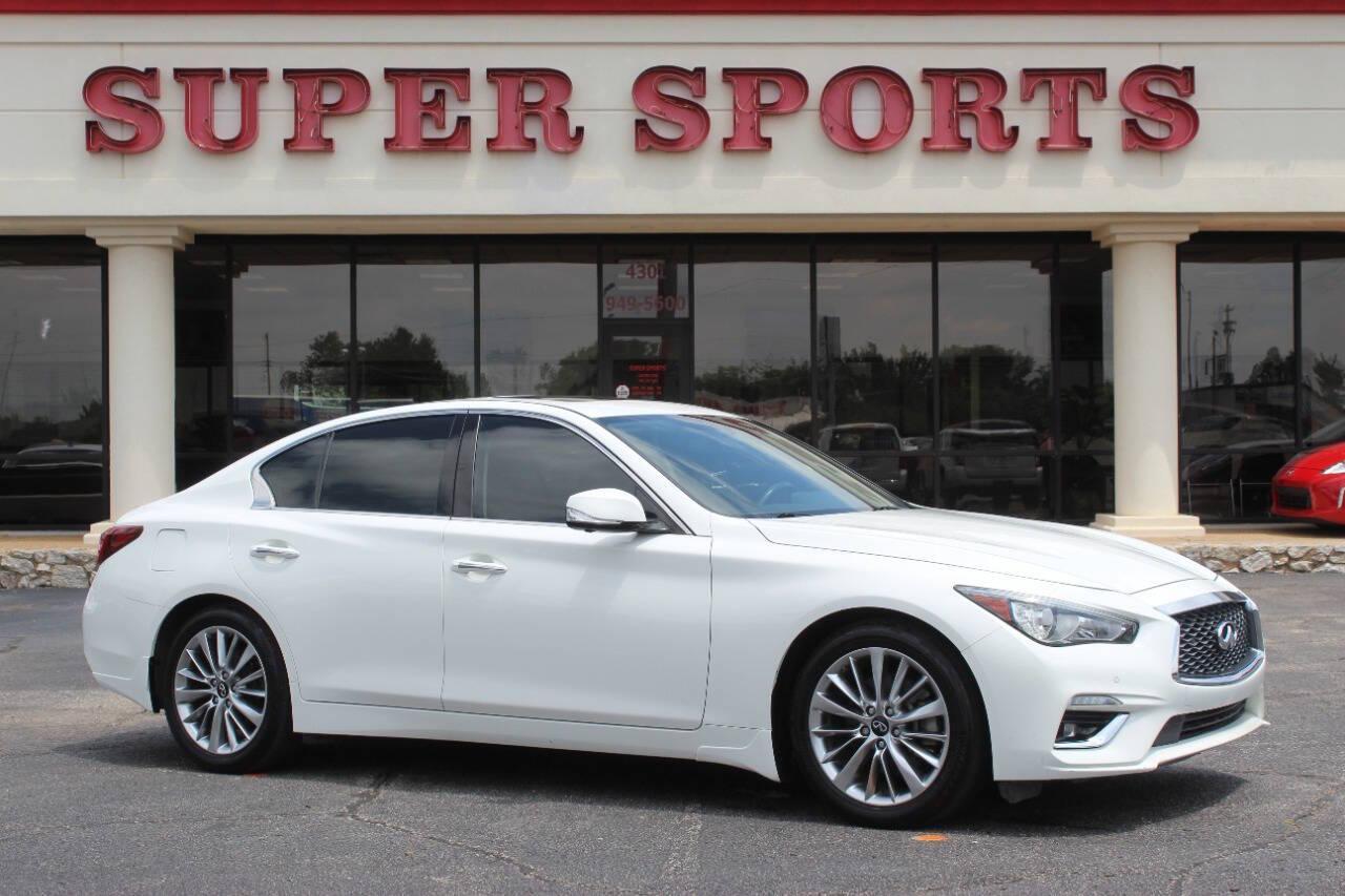2021 White Infiniti Q50 3.0t Luxe (JN1EV7BP9MM) with an 3.0L V6 DOHC 24V TURBO engine, 7A transmission, located at 4301 NW 39th , Oklahoma City, OK, 73112, (405) 949-5600, 35.512135, -97.598671 - NO DRIVERS LICENCE -NO FULL COVERAGE INSURANCE- NO CREDIT CHECK. COME ON OVER TO SUPERSPORTS, TAKE A LOOK AND TEST DRIVE. PLEASE GIVE US A CALL AT (405) 949-5600. NO LICENCIA DE CONDUCIR - NO SEGURO DE COBERTURA TOTAL - NO VERIFICACION DE CREDITO. VISITENOS EN SUPERSPORTS, MIRE NUESTRO - Photo#0