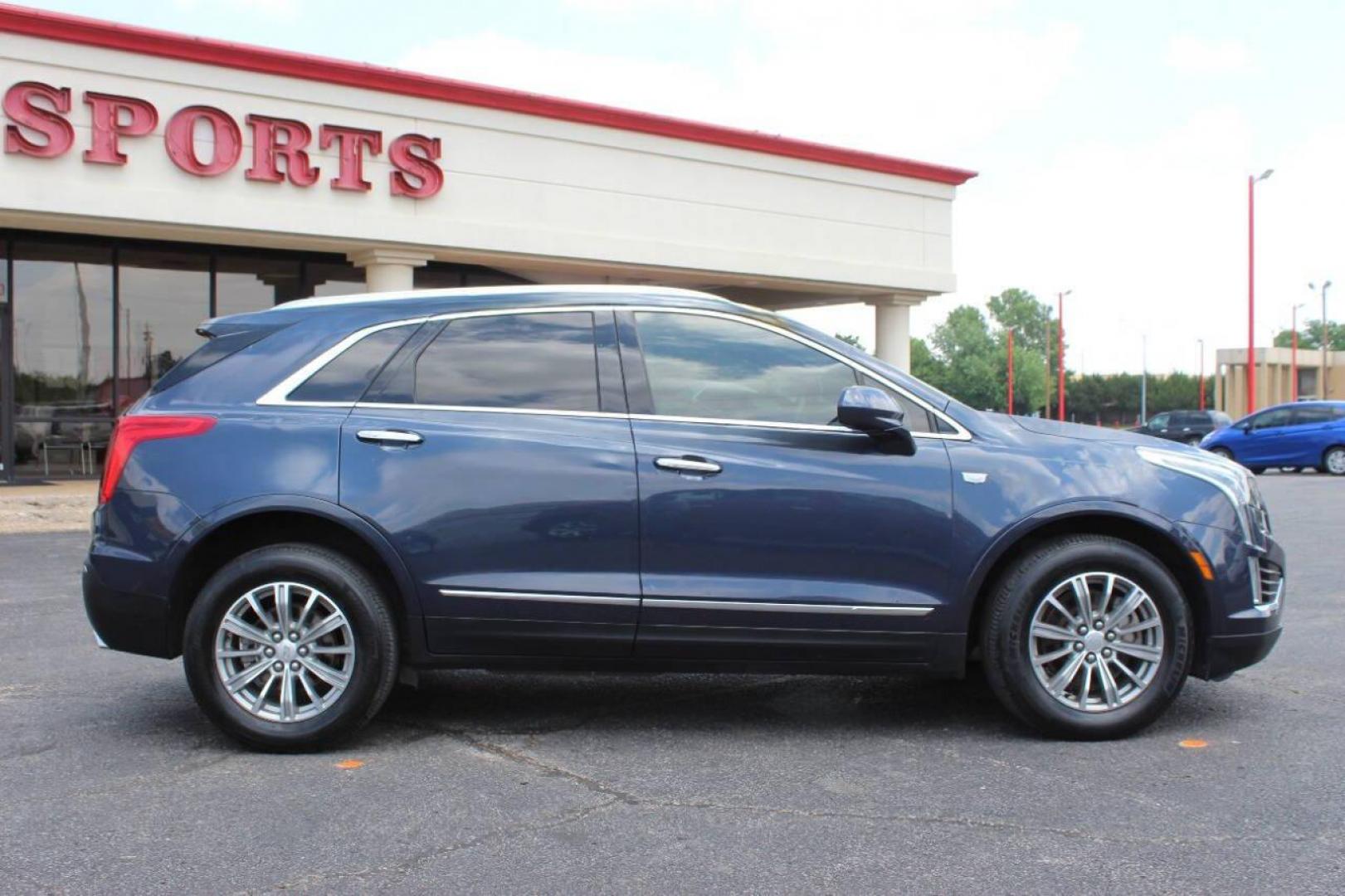 2018 Blue Cadillac XT5 Luxury (1GYKNCRS4JZ) with an 3.6L V6 DOHC 24V engine, 8A transmission, located at 4301 NW 39th , Oklahoma City, OK, 73112, (405) 949-5600, 35.512135, -97.598671 - NO DRIVERS LICENCE NO-FULL COVERAGE INSURANCE-NO CREDIT CHECK. COME ON OVER TO SUPERSPORTS AND TAKE A LOOK AND TEST DRIVE. PLEASE GIVE US A CALL AT (405) 949-5600. NO LICENSIA DE MANEJAR- NO SEGURO DE COBERTURA TOTAL- NO VERIFICACCION DE CREDITO. POR FAVOR VENGAN A SUPERSPORTS, ECHE UN - Photo#3