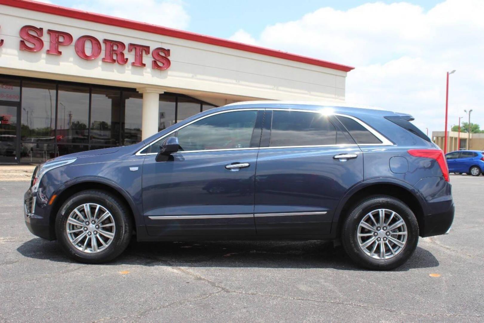 2018 Blue Cadillac XT5 Luxury (1GYKNCRS4JZ) with an 3.6L V6 DOHC 24V engine, 8A transmission, located at 4301 NW 39th , Oklahoma City, OK, 73112, (405) 949-5600, 35.512135, -97.598671 - NO DRIVERS LICENCE NO-FULL COVERAGE INSURANCE-NO CREDIT CHECK. COME ON OVER TO SUPERSPORTS AND TAKE A LOOK AND TEST DRIVE. PLEASE GIVE US A CALL AT (405) 949-5600. NO LICENSIA DE MANEJAR- NO SEGURO DE COBERTURA TOTAL- NO VERIFICACCION DE CREDITO. POR FAVOR VENGAN A SUPERSPORTS, ECHE UN - Photo#6