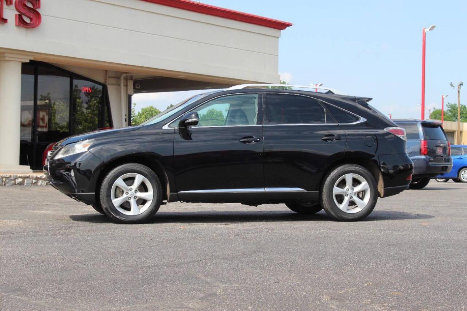 2015 Black Lexus RX 350 AWD (2T2BK1BA0FC) with an 3.5L V6 DOHC 24V engine, 6-Speed Automatic transmission, located at 4301 NW 39th , Oklahoma City, OK, 73112, (405) 949-5600, 35.512135, -97.598671 - NO DRIVERS LICENCE NO-FULL COVERAGE INSURANCE-NO CREDIT CHECK. COME ON OVER TO SUPERSPORTS AND TAKE A LOOK AND TEST DRIVE. PLEASE GIVE US A CALL AT (405) 949-5600. NO LICENCIA DE MANEJAR- NO SEGURO DE COBERTURA TOTAL- NO VERIFICACCION DE CREDITO. POR FAVOR VENGAN A SUPERSPORTS, ECHE UN VI - Photo#6