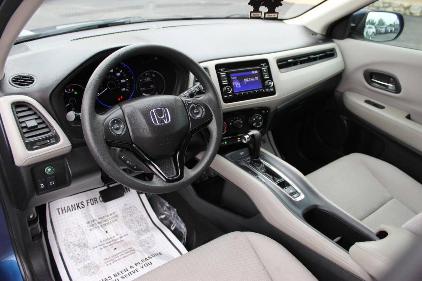 2017 Blue Honda HR-V LX 2WD CVT (3CZRU5H39HM) with an 1.8L L4 DOHC 16V engine, CVT transmission, located at 4301 NW 39th , Oklahoma City, OK, 73112, (405) 949-5600, 35.512135, -97.598671 - NO DRIVERS LICENCE NO - FULL COVERAGE INSURANCE - NO CREDIT CHECK. COME ON OVER TO SUPERSPORTS AND TAKE A LOOK AND TEST DRIVE. PLEASE GIVE US A CALL AT (405) 949-5600. NO LICENCIA DE CONDUCIR - NO SEGURO DE COBERTURA TOTAL - NO VERIFICACION DE CREDITO. VISITENOS EN SUPERSPORTS, MIRE NUE - Photo#16