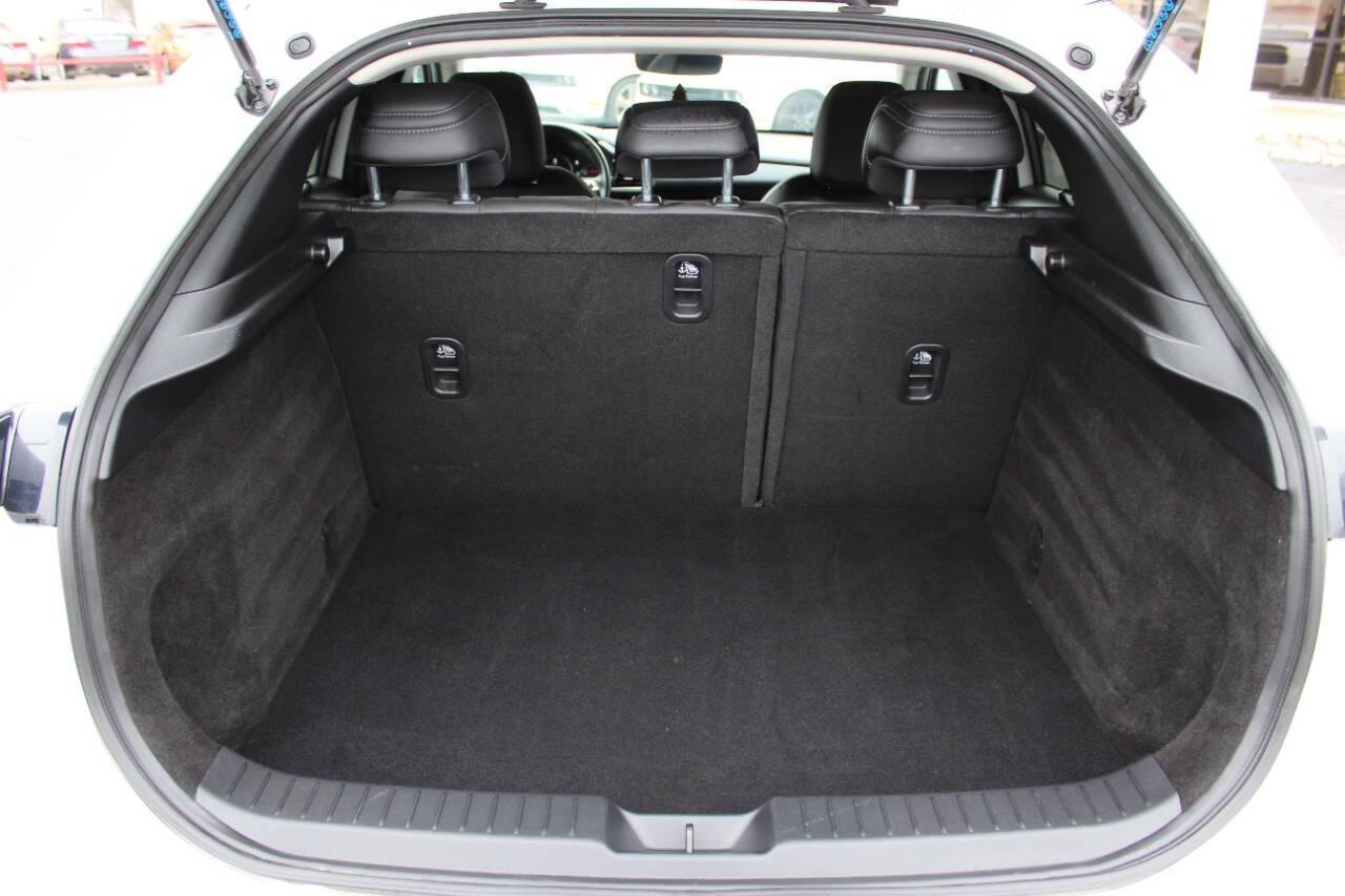 2023 White Mazda CX-30 Preferred AWD (3MVDMBCM1PM) with an 2.5L L4 DOHC 16V engine, 6A transmission, located at 4301 NW 39th , Oklahoma City, OK, 73112, (405) 949-5600, 35.512135, -97.598671 - NO DRIVERS LICENCE -NO FULL COVERAGE INSURANCE - NO CREDIT CHECK. COME ON OVER TO SUPERSPORTS, TAKE A LOOK AND TEST DRIVE. PLEASE GIVE US A CALL AT (405) 949-5600. NO LICENCIA DE CONDUCIR - NO SEGURO DE COBERTURA TOTAL - NO VERIFICACION DE CREDITO. VISITENOS EN SUPERSPORTS, MIRE NUESTRO - Photo#12