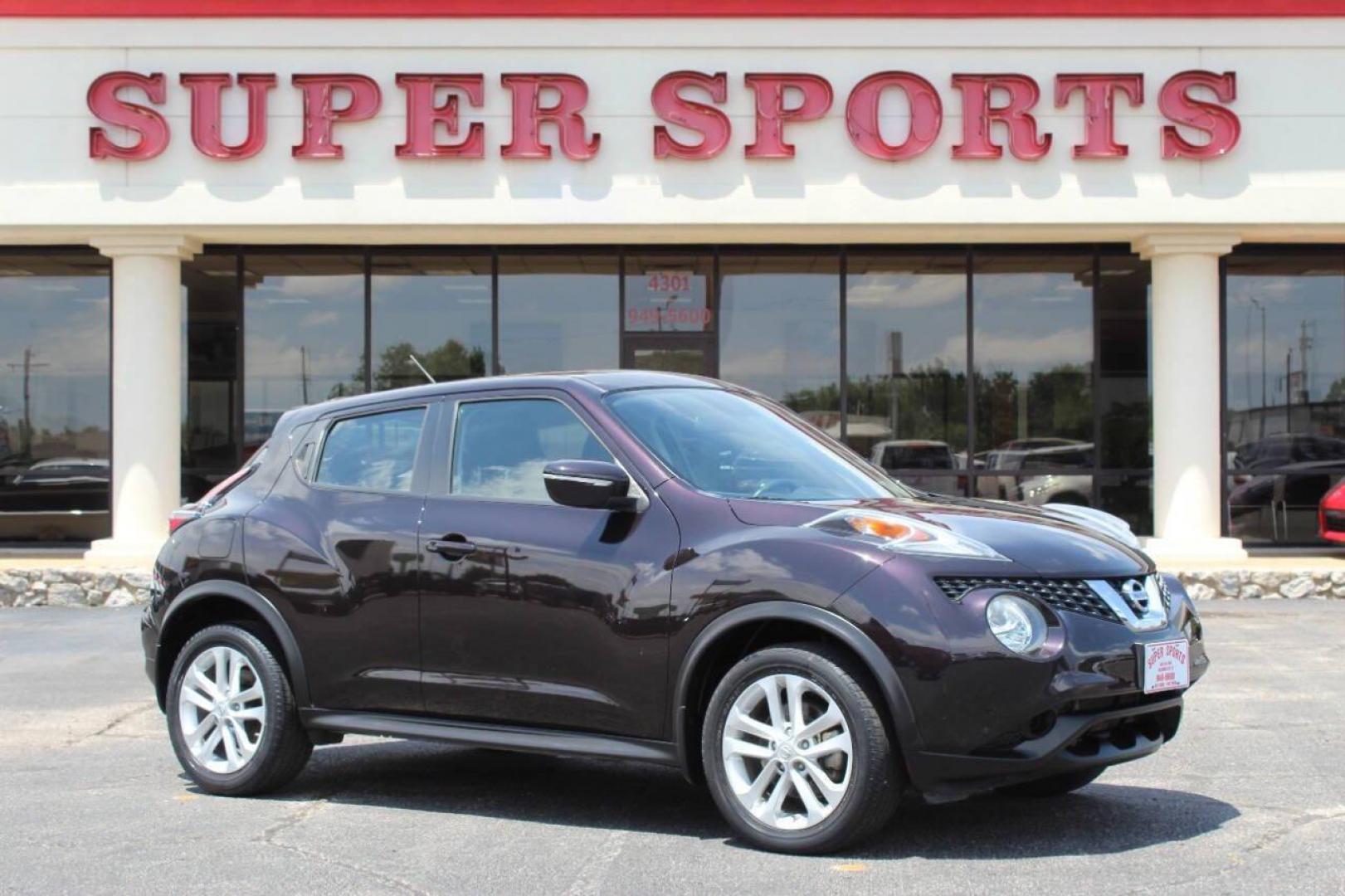 2016 Burgundy Nissan Juke S FWD (JN8AF5MR7GT) with an 1.6L L4 DOHC 16V TURBO engine, CVT transmission, located at 4301 NW 39th , Oklahoma City, OK, 73112, (405) 949-5600, 35.512135, -97.598671 - NO DRIVERS LICENCE -NO FULL COVERAGE INSURANCE - NO CREDIT CHECK. COME ON OVER TO SUPERSPORTS, TAKE A LOOK AND TEST DRIVE . PLEASE GIVE US A CALL AT (405) 949-5600. NO LICENCIA DE CONDUCIR - NO SEGURO DE COBERTURA TOTAL - NO VERIFICACION DE CREDITO. VISITENOS EN SUPERSPORTS, MIRE NUESTR - Photo#2