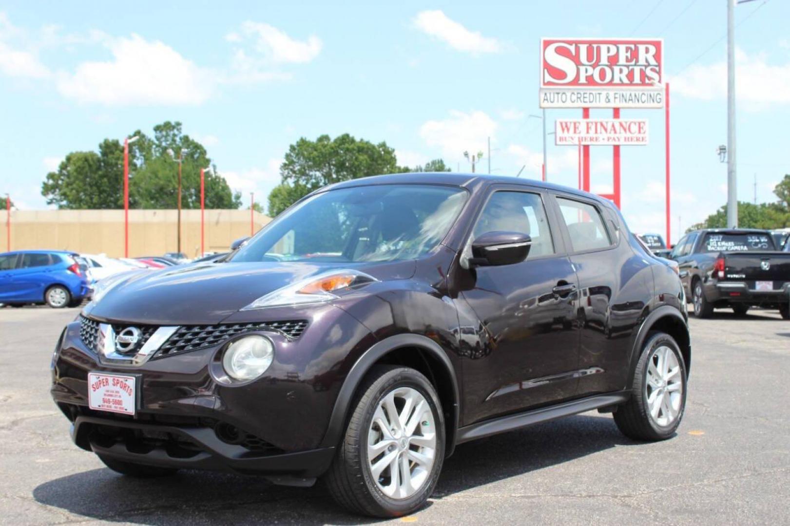 2016 Burgundy Nissan Juke S FWD (JN8AF5MR7GT) with an 1.6L L4 DOHC 16V TURBO engine, CVT transmission, located at 4301 NW 39th , Oklahoma City, OK, 73112, (405) 949-5600, 35.512135, -97.598671 - NO DRIVERS LICENCE -NO FULL COVERAGE INSURANCE - NO CREDIT CHECK. COME ON OVER TO SUPERSPORTS, TAKE A LOOK AND TEST DRIVE . PLEASE GIVE US A CALL AT (405) 949-5600. NO LICENCIA DE CONDUCIR - NO SEGURO DE COBERTURA TOTAL - NO VERIFICACION DE CREDITO. VISITENOS EN SUPERSPORTS, MIRE NUESTR - Photo#7