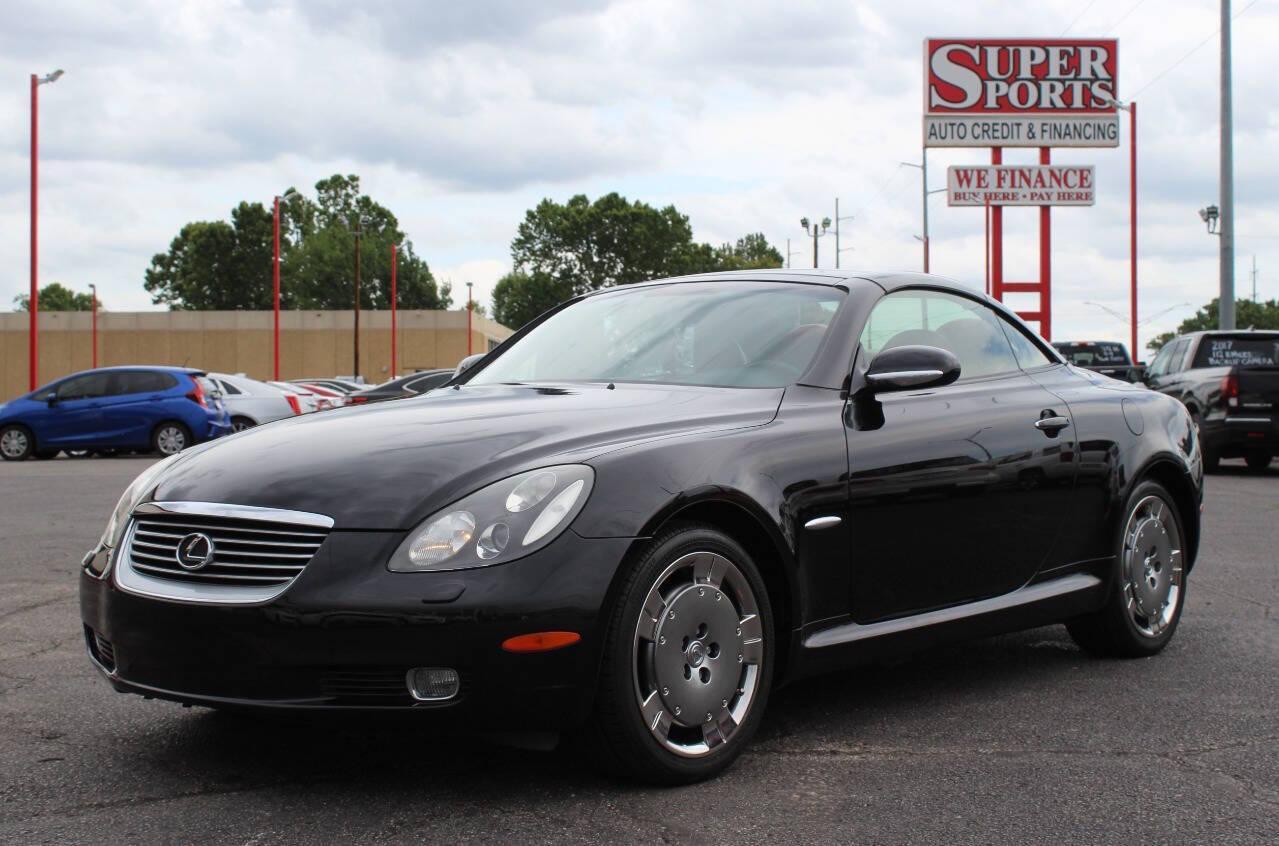 2005 Black Lexus SC 430 Convertible (JTHFN48YX50) with an 4.3L V8 4.3L V8 engine, Automatic 5-Speed transmission, located at 4301 NW 39th , Oklahoma City, OK, 73112, (405) 949-5600, 35.512135, -97.598671 - NO DRIVERS LICENCE -NO FULL COVERAGE INSURANCE - NO CREDIT CHECK. COME ON OVER TO SUPERSPORTS, TAKE A LOOK AND TEST DRIVE . PLEASE GIVE US A CALL AT (405) 949-5600. NO LICENCIA DE CONDUCIR - NO SEGURO DE COBERTURA TOTAL - NO VERIFICACION DE CREDITO. VISITENOS EN SUPERSPORTS, MIRE NUESTR - Photo#6