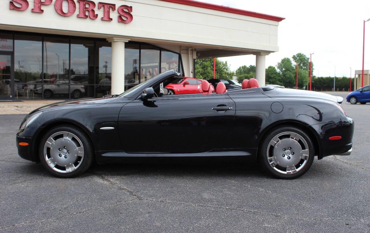 2005 Black Lexus SC 430 Convertible (JTHFN48YX50) with an 4.3L V8 4.3L V8 engine, Automatic 5-Speed transmission, located at 4301 NW 39th , Oklahoma City, OK, 73112, (405) 949-5600, 35.512135, -97.598671 - NO DRIVERS LICENCE -NO FULL COVERAGE INSURANCE - NO CREDIT CHECK. COME ON OVER TO SUPERSPORTS, TAKE A LOOK AND TEST DRIVE . PLEASE GIVE US A CALL AT (405) 949-5600. NO LICENCIA DE CONDUCIR - NO SEGURO DE COBERTURA TOTAL - NO VERIFICACION DE CREDITO. VISITENOS EN SUPERSPORTS, MIRE NUESTR - Photo#8