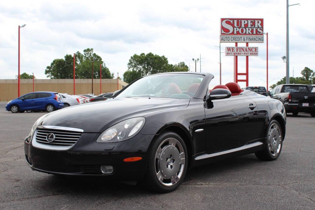 2005 Black Lexus SC 430 Convertible (JTHFN48YX50) with an 4.3L V8 4.3L V8 engine, Automatic 5-Speed transmission, located at 4301 NW 39th , Oklahoma City, OK, 73112, (405) 949-5600, 35.512135, -97.598671 - NO DRIVERS LICENCE -NO FULL COVERAGE INSURANCE - NO CREDIT CHECK. COME ON OVER TO SUPERSPORTS, TAKE A LOOK AND TEST DRIVE . PLEASE GIVE US A CALL AT (405) 949-5600. NO LICENCIA DE CONDUCIR - NO SEGURO DE COBERTURA TOTAL - NO VERIFICACION DE CREDITO. VISITENOS EN SUPERSPORTS, MIRE NUESTR - Photo#9