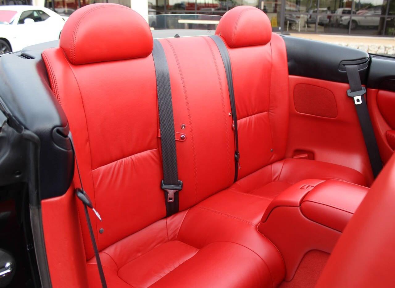 2005 Black Lexus SC 430 Convertible (JTHFN48YX50) with an 4.3L V8 4.3L V8 engine, Automatic 5-Speed transmission, located at 4301 NW 39th , Oklahoma City, OK, 73112, (405) 949-5600, 35.512135, -97.598671 - NO DRIVERS LICENCE -NO FULL COVERAGE INSURANCE - NO CREDIT CHECK. COME ON OVER TO SUPERSPORTS, TAKE A LOOK AND TEST DRIVE . PLEASE GIVE US A CALL AT (405) 949-5600. NO LICENCIA DE CONDUCIR - NO SEGURO DE COBERTURA TOTAL - NO VERIFICACION DE CREDITO. VISITENOS EN SUPERSPORTS, MIRE NUESTR - Photo#17