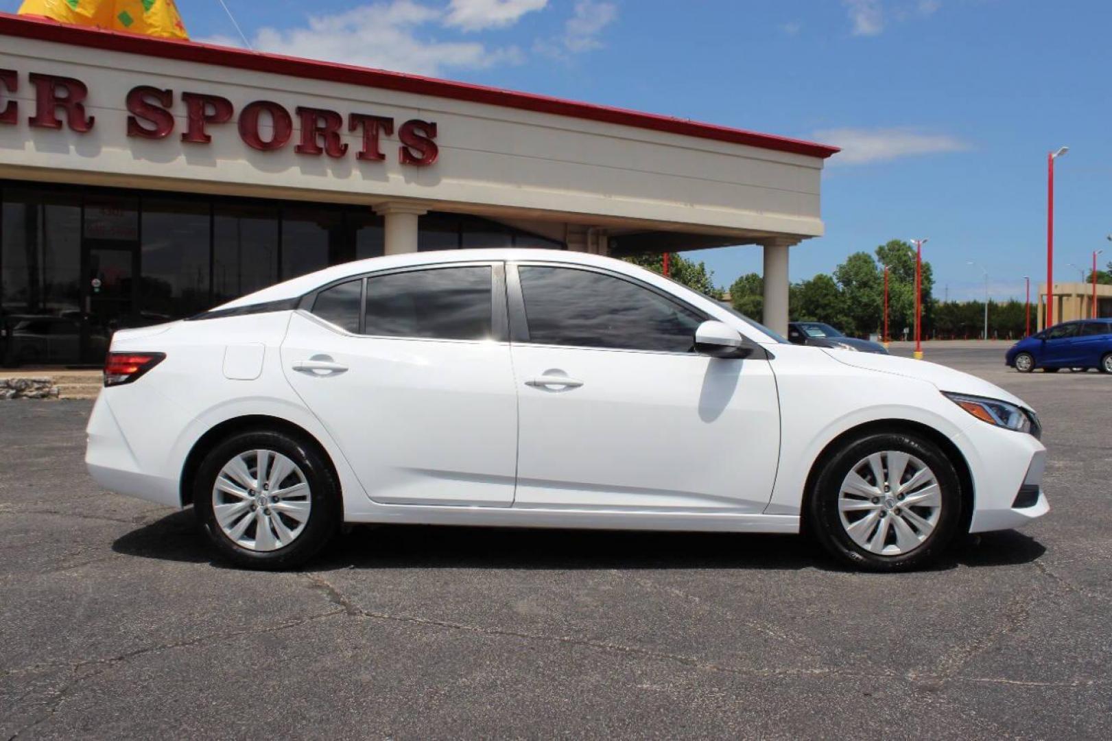 2023 White Nissan Sentra S (3N1AB8BV8PY) with an 1.8L L4 SFI DOHC 16V engine, CVT transmission, located at 4301 NW 39th , Oklahoma City, OK, 73112, (405) 949-5600, 35.512135, -97.598671 - NO DRIVERS LICENCE -NO FULL COVERAGE INSURANCE - NO CREDIT CHECK. COME ON OVER TO SUPERSPORTS, TAKE A LOOK AND TEST DRIVE. PLEASE GIVE US A CALL AT (405) 949-5600. NO LICENCIA DE CONDUCIR - NO SEGURO DE COBERTURA TOTAL - NO VERIFICACION DE CREDITO. VISITENOS EN SUPERSPORTS, MIRE NUESTRO - Photo#3