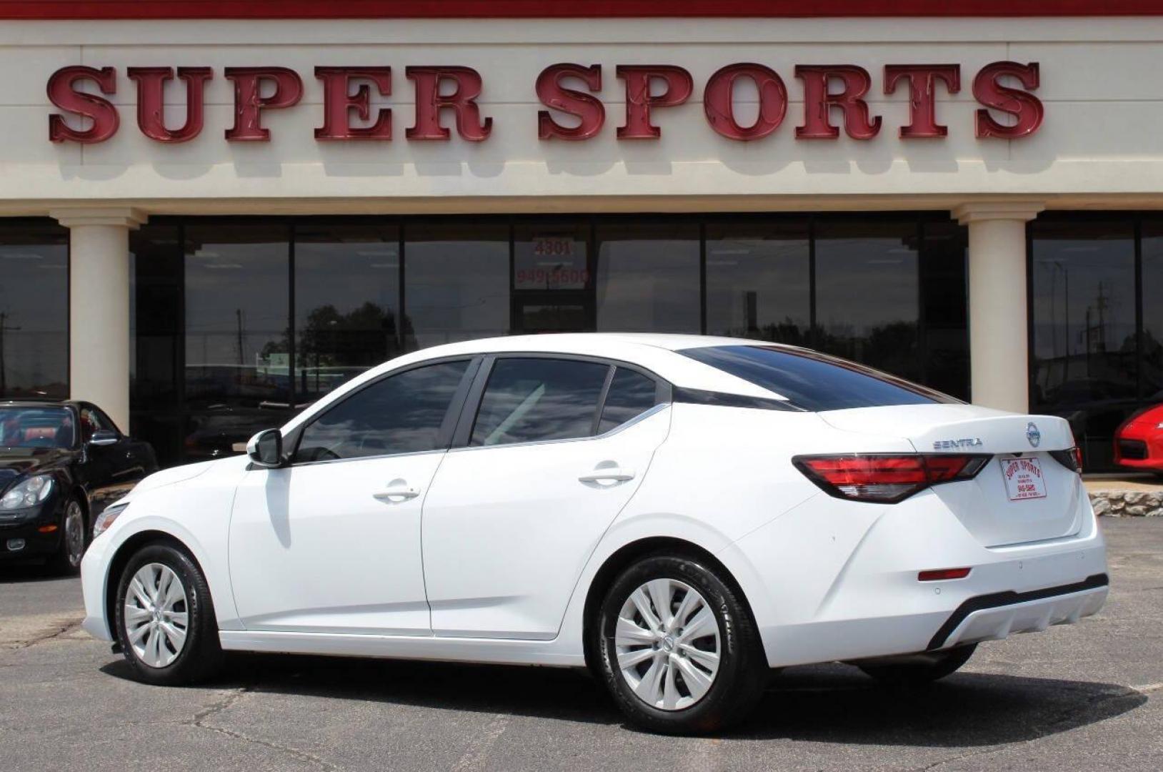 2023 White Nissan Sentra S (3N1AB8BV8PY) with an 1.8L L4 SFI DOHC 16V engine, CVT transmission, located at 4301 NW 39th , Oklahoma City, OK, 73112, (405) 949-5600, 35.512135, -97.598671 - NO DRIVERS LICENCE -NO FULL COVERAGE INSURANCE - NO CREDIT CHECK. COME ON OVER TO SUPERSPORTS, TAKE A LOOK AND TEST DRIVE. PLEASE GIVE US A CALL AT (405) 949-5600. NO LICENCIA DE CONDUCIR - NO SEGURO DE COBERTURA TOTAL - NO VERIFICACION DE CREDITO. VISITENOS EN SUPERSPORTS, MIRE NUESTRO - Photo#5