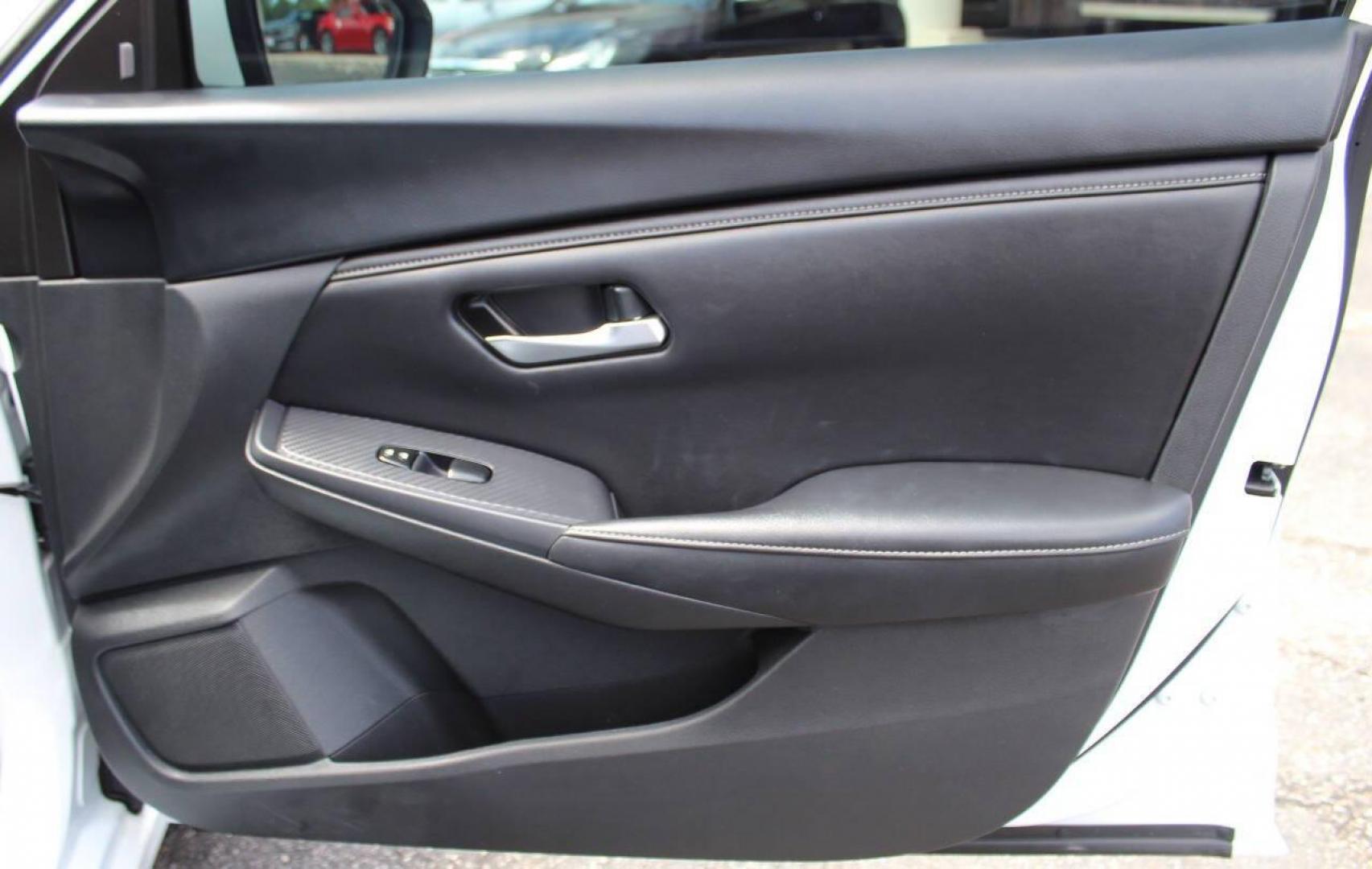 2023 White Nissan Sentra S (3N1AB8BV8PY) with an 1.8L L4 SFI DOHC 16V engine, CVT transmission, located at 4301 NW 39th , Oklahoma City, OK, 73112, (405) 949-5600, 35.512135, -97.598671 - NO DRIVERS LICENCE -NO FULL COVERAGE INSURANCE - NO CREDIT CHECK. COME ON OVER TO SUPERSPORTS, TAKE A LOOK AND TEST DRIVE. PLEASE GIVE US A CALL AT (405) 949-5600. NO LICENCIA DE CONDUCIR - NO SEGURO DE COBERTURA TOTAL - NO VERIFICACION DE CREDITO. VISITENOS EN SUPERSPORTS, MIRE NUESTRO - Photo#10