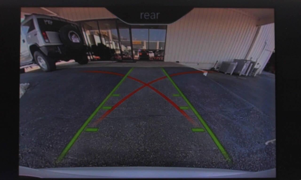 2018 White BMW X3 M40i (5UXTS3C51J0) with an 3.0L I6 Turbocharger 3.0L I6 engine, Automatic 8-Speed transmission, located at 4301 NW 39th , Oklahoma City, OK, 73112, (405) 949-5600, 35.512135, -97.598671 - NO DRIVERS LICENCE NO - FULL COVERAGE INSURANCE - NO CREDIT CHECK. COME ON OVER TO SUPERSPORTS AND TAKE A LOOK AND TEST DRIVE. PLEASE GIVE US A CALL AT (405) 949-5600. NO LICENCIA DE CONDUCIR - NO SEGURO DE COBERTURA TOTAL - NO VERIFICACION DE CREDITO. VISITENOS EN SUPERSPORTS, MIRE NUE - Photo#19