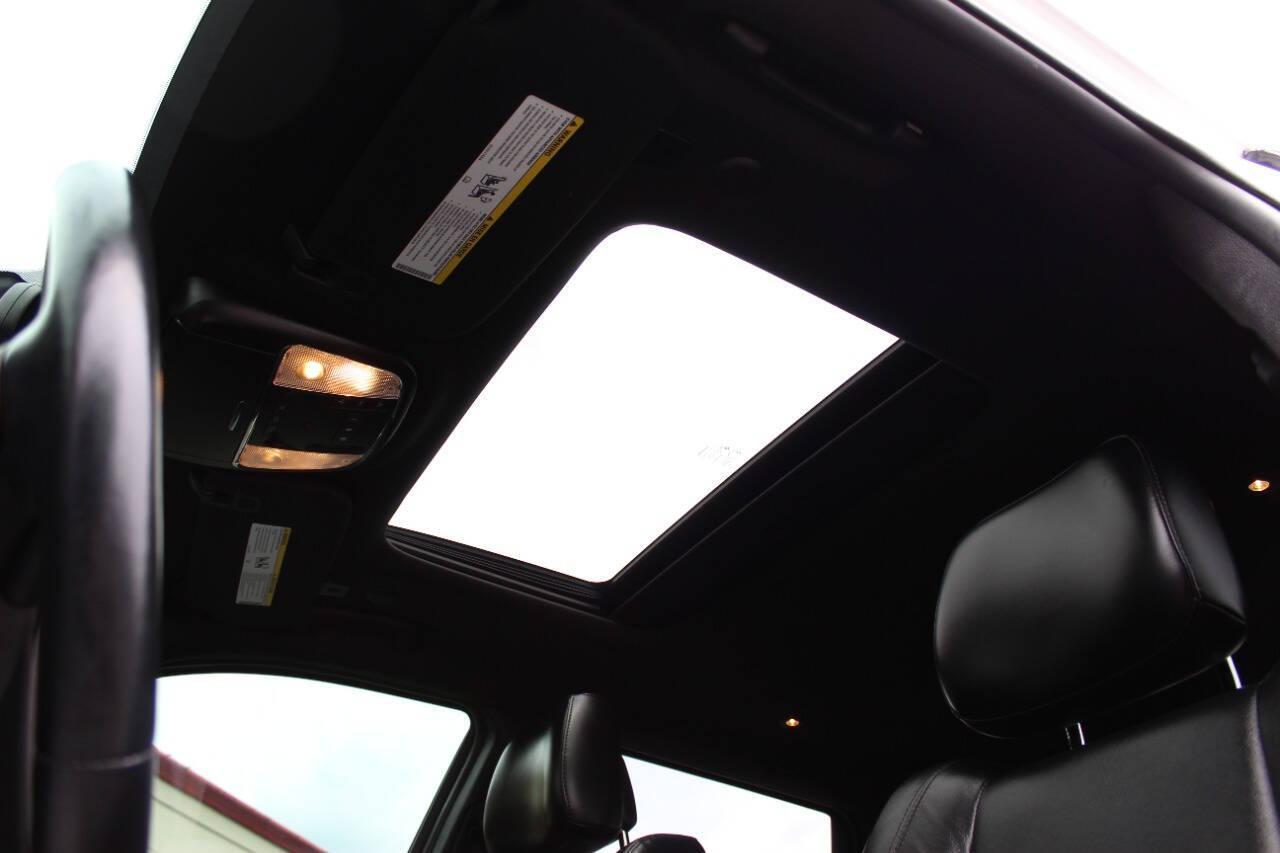 2021 White Jeep Grand Cherokee Laredo E 4WD (1C4RJFAG1MC) with an 3.6L V6 3.6L V6 engine, Automatic 8-Speed transmission, located at 4301 NW 39th , Oklahoma City, OK, 73112, (405) 949-5600, 35.512135, -97.598671 - NO DRIVERS LICENCE -NO FULL COVERAGE INSURANCE - NO CREDIT CHECK. COME ON OVER TO SUPERSPORTS, TAKE A LOOK AND TEST DRIVE. PLEASE GIVE US A CALL AT (405) 949-5600. NO LICENCIA DE CONDUCIR - NO SEGURO DE COBERTURA TOTAL - NO VERIFICACION DE CREDITO. VISITENOS EN SUPERSPORTS, MIRE NUESTRO - Photo#18