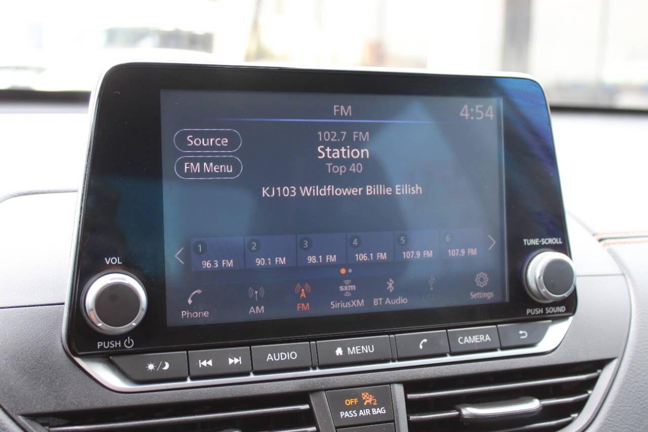 2020 White Nissan Altima 2.5 SR (1N4BL4CV8LC) with an 2.5L L4 DOHC 16V engine, CVT transmission, located at 4301 NW 39th , Oklahoma City, OK, 73112, (405) 949-5600, 35.512135, -97.598671 - NO DRIVERS LICENCE -NO FULL COVERAGE INSURANCE - NO CREDIT CHECK. COME ON OVER TO SUPERSPORTS, TAKE A LOOK AND TEST DRIVE. PLEASE GIVE US A CALL AT (405) 949-5600. NO LICENCIA DE CONDUCIR - NO SEGURO DE COBERTURA TOTAL - NO VERIFICACION DE CREDITO. VISITENOS EN SUPERSPORTS, MIRE NUESTRO - Photo#18