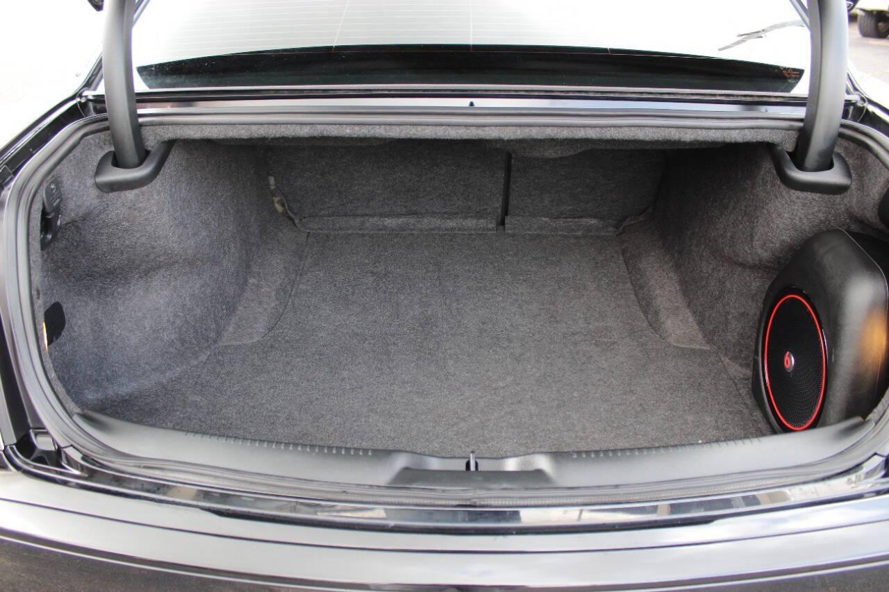 2017 Black Chrysler 300 S V6 AWD (2C3CCAGG1HH) with an 3.6L V6 3.6L V6 engine, Automatic 8-Speed transmission, located at 4301 NW 39th , Oklahoma City, OK, 73112, (405) 949-5600, 35.512135, -97.598671 - NO DRIVERS LICENCE -NO FULL COVERAGE INSURANCE - NO CREDIT CHECK. COME ON OVER TO SUPERSPORTS, TAKE A LOOK AND TEST DRIVE. PLEASE GIVE US A CALL AT (405) 949-5600. NO LICENCIA DE CONDUCIR - NO SEGURO DE COBERTURA TOTAL - NO VERIFICACION DE CREDITO. VISITENOS EN SUPERSPORTS, MIRE NUESTRO N - Photo#11