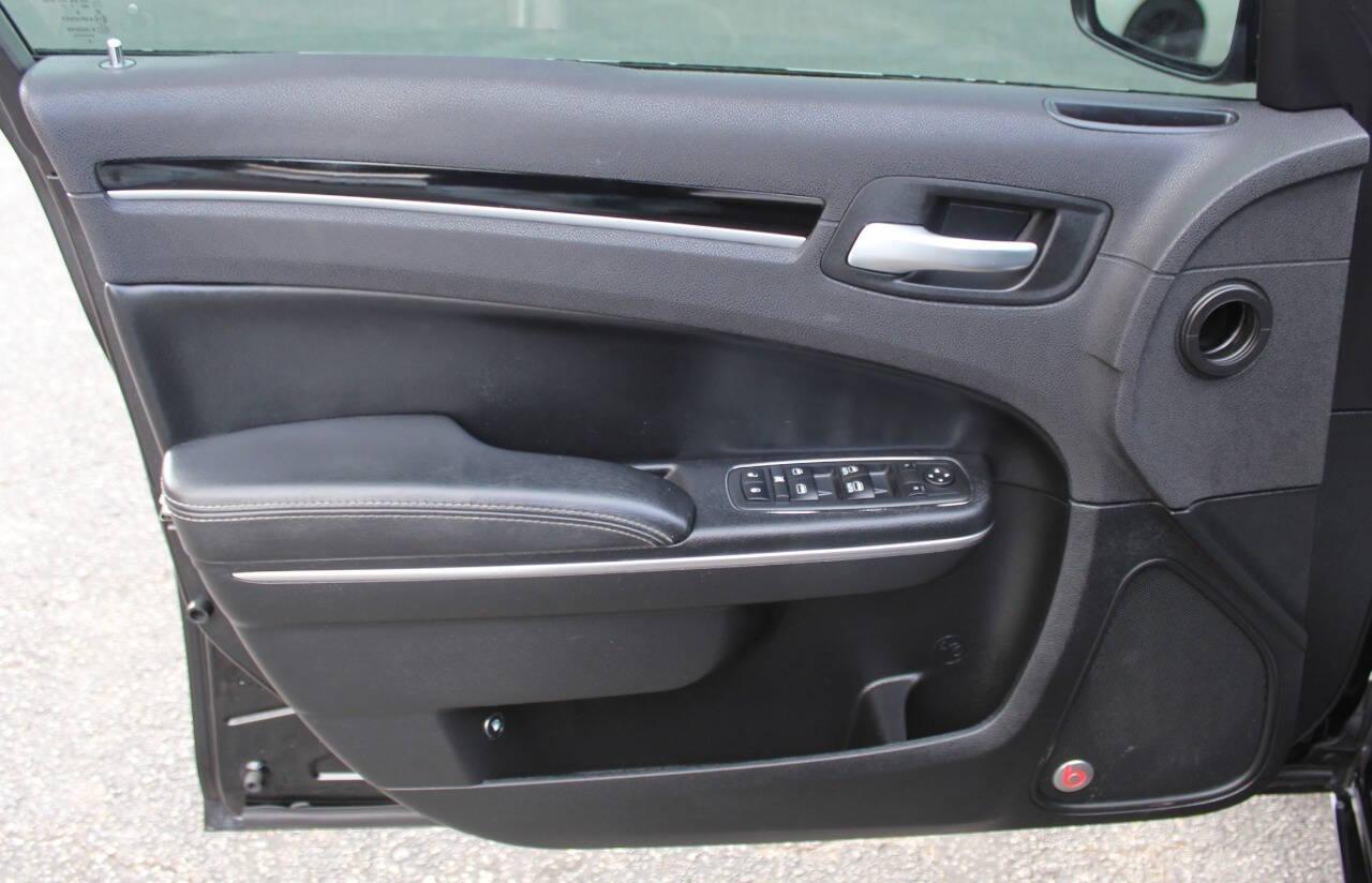 2017 Black Chrysler 300 S V6 AWD (2C3CCAGG1HH) with an 3.6L V6 3.6L V6 engine, Automatic 8-Speed transmission, located at 4301 NW 39th , Oklahoma City, OK, 73112, (405) 949-5600, 35.512135, -97.598671 - NO DRIVERS LICENCE -NO FULL COVERAGE INSURANCE - NO CREDIT CHECK. COME ON OVER TO SUPERSPORTS, TAKE A LOOK AND TEST DRIVE. PLEASE GIVE US A CALL AT (405) 949-5600. NO LICENCIA DE CONDUCIR - NO SEGURO DE COBERTURA TOTAL - NO VERIFICACION DE CREDITO. VISITENOS EN SUPERSPORTS, MIRE NUESTRO N - Photo#15