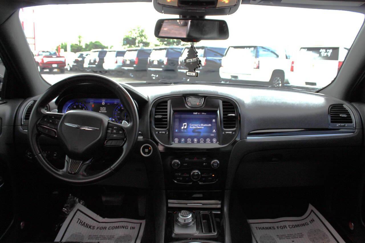 2017 Black Chrysler 300 S V6 AWD (2C3CCAGG1HH) with an 3.6L V6 3.6L V6 engine, Automatic 8-Speed transmission, located at 4301 NW 39th , Oklahoma City, OK, 73112, (405) 949-5600, 35.512135, -97.598671 - NO DRIVERS LICENCE -NO FULL COVERAGE INSURANCE - NO CREDIT CHECK. COME ON OVER TO SUPERSPORTS, TAKE A LOOK AND TEST DRIVE. PLEASE GIVE US A CALL AT (405) 949-5600. NO LICENCIA DE CONDUCIR - NO SEGURO DE COBERTURA TOTAL - NO VERIFICACION DE CREDITO. VISITENOS EN SUPERSPORTS, MIRE NUESTRO N - Photo#17