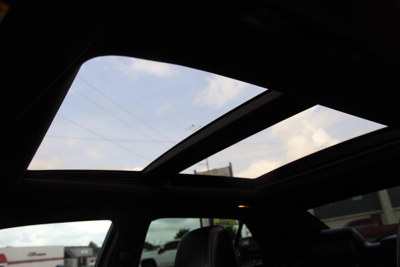 2017 Black Chrysler 300 S V6 AWD (2C3CCAGG1HH) with an 3.6L V6 3.6L V6 engine, Automatic 8-Speed transmission, located at 4301 NW 39th , Oklahoma City, OK, 73112, (405) 949-5600, 35.512135, -97.598671 - NO DRIVERS LICENCE -NO FULL COVERAGE INSURANCE - NO CREDIT CHECK. COME ON OVER TO SUPERSPORTS, TAKE A LOOK AND TEST DRIVE. PLEASE GIVE US A CALL AT (405) 949-5600. NO LICENCIA DE CONDUCIR - NO SEGURO DE COBERTURA TOTAL - NO VERIFICACION DE CREDITO. VISITENOS EN SUPERSPORTS, MIRE NUESTRO N - Photo#16