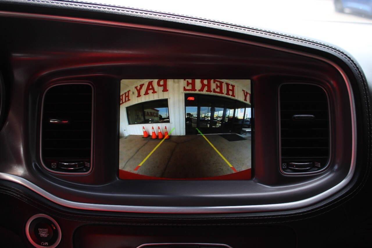 2021 Orange Dodge Charger Scat Pack (2C3CDXGJ8MH) with an 6.4L V8 OHV 16V engine, 8A transmission, located at 4301 NW 39th , Oklahoma City, OK, 73112, (405) 949-5600, 35.512135, -97.598671 - NO DRIVERS LICENCE -NO FULL COVERAGE INSURANCE - NO CREDIT CHECK. COME ON OVER TO SUPERSPORTS, TAKE A LOOK AND TEST DRIVE. PLEASE GIVE US A CALL AT (405) 949-5600. NO LICENCIA DE CONDUCIR - NO SEGURO DE COBERTURA TOTAL - NO VERIFICACION DE CREDITO. VISITENOS EN SUPERSPORTS, MIRE NUESTRO - Photo#17