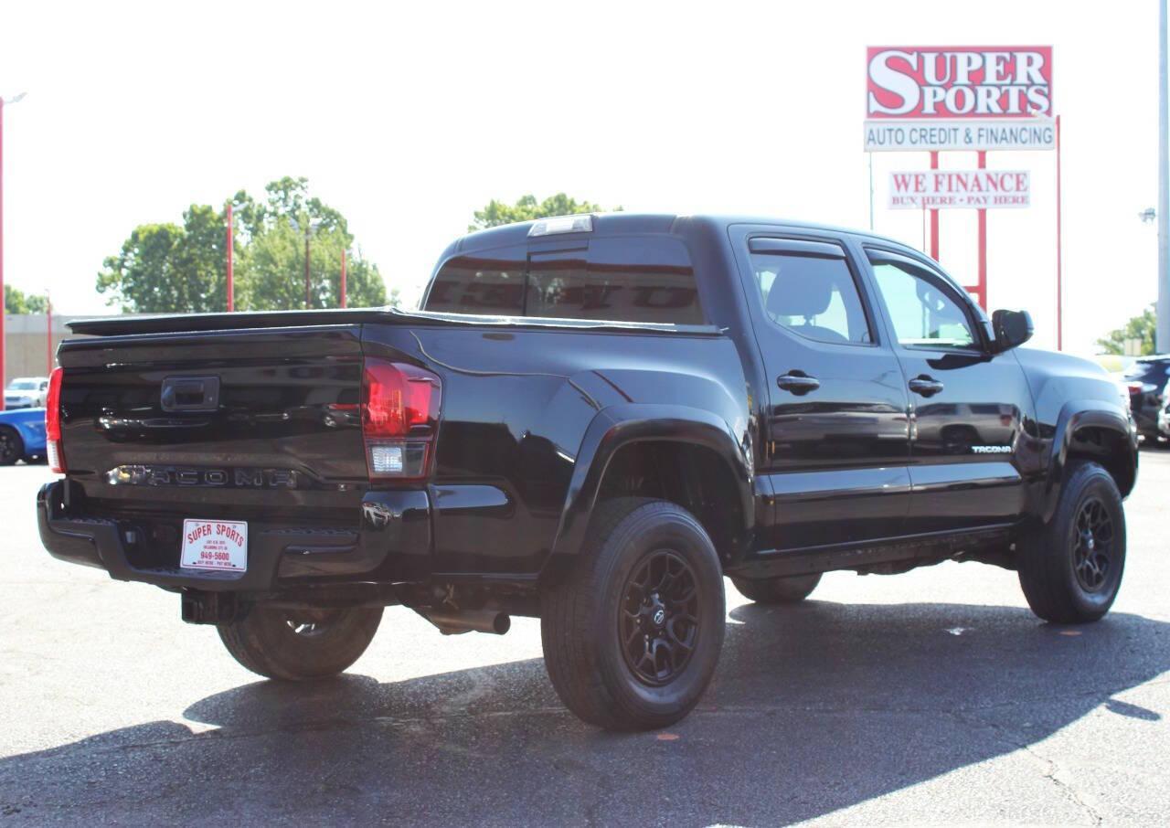 2021 Black Toyota Tacoma SR5 Double Cab Long Bed V6 6AT 4WD (3TMCZ5AN1MM) with an 3.5L V6 DOHC 24V engine, 6A transmission, located at 4301 NW 39th , Oklahoma City, OK, 73112, (405) 949-5600, 35.512135, -97.598671 - NO DRIVERS LICENCE -NO FULL COVERAGE INSURANCE - NO CREDIT CHECK. COME ON OVER TO SUPERSPORTS, TAKE A LOOK AND TEST DRIVE. PLEASE GIVE US A CALL AT (405) 949-5600. NO LICENCIA DE CONDUCIR - NO SEGURO DE COBERTURA TOTAL - NO VERIFICACION DE CREDITO. VISITENOS EN SUPERSPORTS, MIRE NUESTRO N - Photo#3