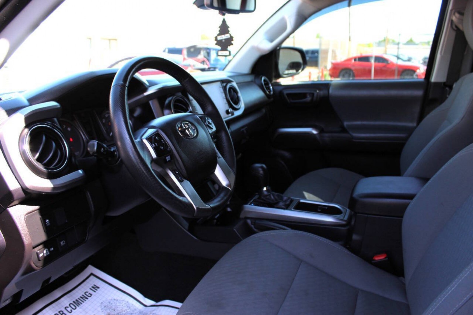 2021 Black Toyota Tacoma SR5 Double Cab Long Bed V6 6AT 4WD (3TMCZ5AN1MM) with an 3.5L V6 3.5L V6 engine, Automatic 6-Speed transmission, located at 4301 NW 39th , Oklahoma City, OK, 73112, (405) 949-5600, 35.512135, -97.598671 - Hablamos espanol. SPEND SMART --- BUY FROM SUPER SPORTS. ALL PRICES, DOWN PAYMENTS, PAYMENTS, AND FINANCE TERMS ARE NEGOTIABLE AT THE TIME OF APPROVAL. WE WILL WORK WITH YOU TO FIT YOUR BUDGET. WE WILL EVEN LOWER AND ADJUST THE NUMBERS TO HELP MAKE THE VE HICLE MORE AFFORDABLE FOR YOU.- Photo#14