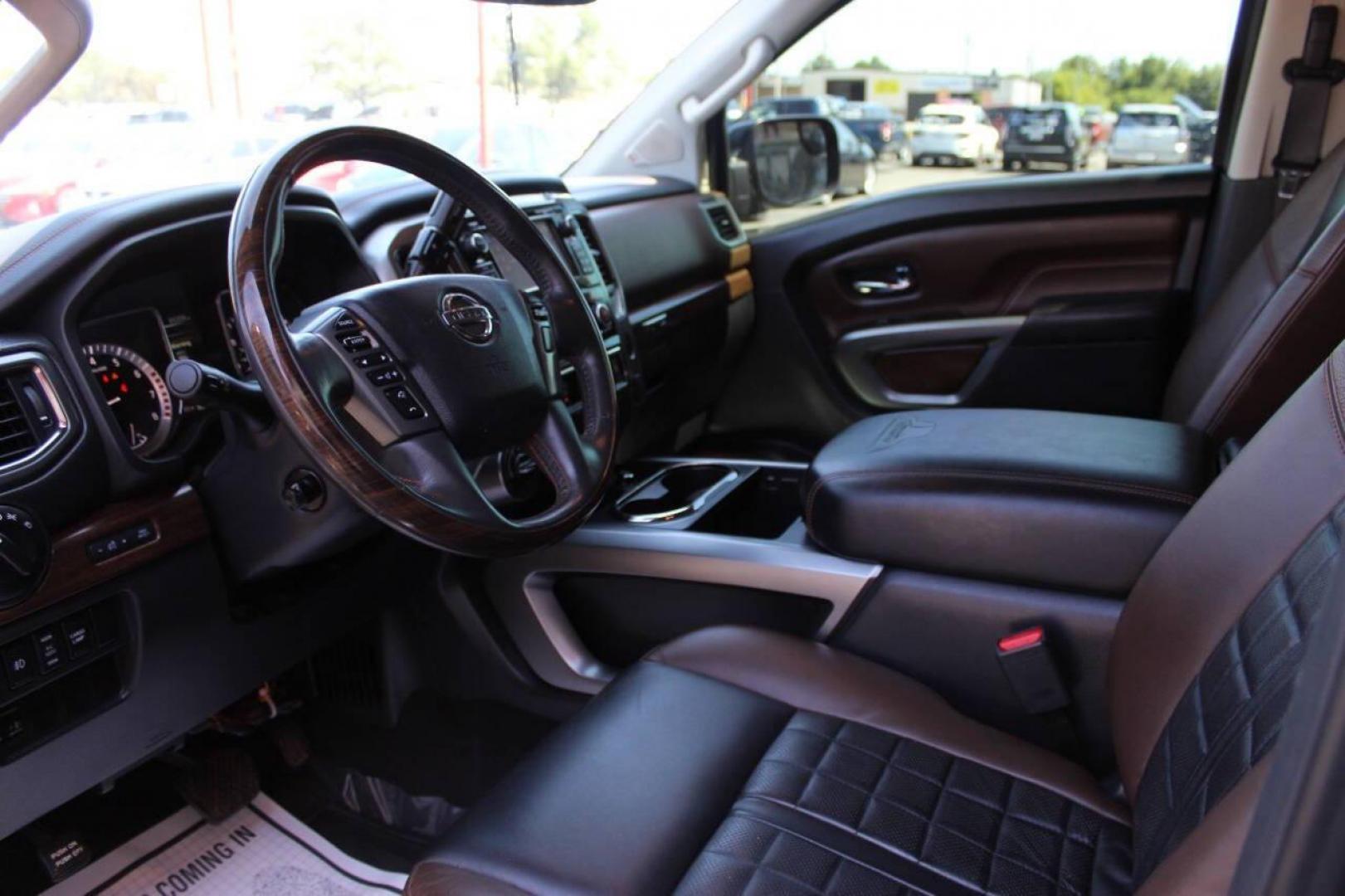 2017 Tan Nissan Titan Platinum Reserve Crew Cab 4WD (1N6AA1E57HN) with an 5.6L V8 5.6L V8 engine, Automatic 7-Speed transmission, located at 4301 NW 39th , Oklahoma City, OK, 73112, (405) 949-5600, 35.512135, -97.598671 - Photo#14