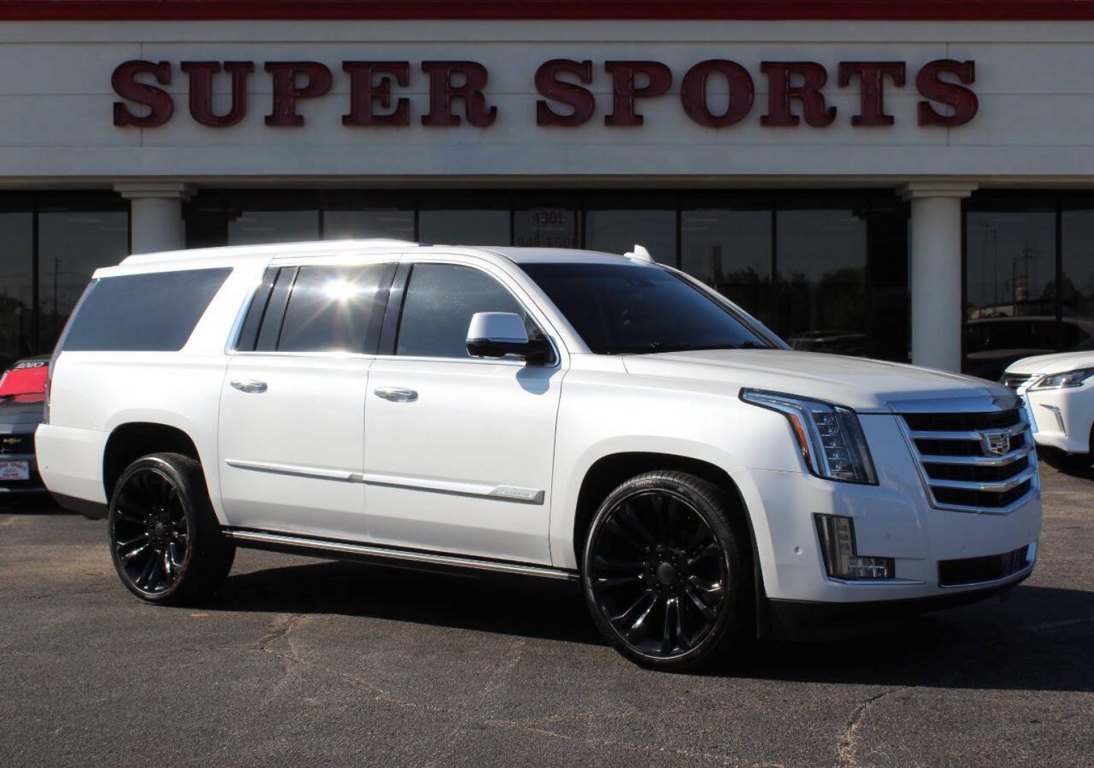 2019 White Cadillac Escalade ESV ESV Premium 4WD (1GYS4JKJ2KR) with an 6.2L V8 6.2L V8 engine, Automatic 10-Speed transmission, located at 4301 NW 39th , Oklahoma City, OK, 73112, (405) 949-5600, 35.512135, -97.598671 - NO DRIVERS LICENCE -NO FULL COVERAGE INSURANCE - NO CREDIT CHECK. COME ON OVER TO SUPERSPORTS, TAKE A LOOK AND TEST DRIVE. PLEASE GIVE US A CALL AT (405) 949-5600. NO LICENCIA DE CONDUCIR - NO SEGURO DE COBERTURA TOTAL - NO VERIFICACION DE CREDITO. VISITENOS EN SUPERSPORTS, MIRE NUESTRO- Photo#0