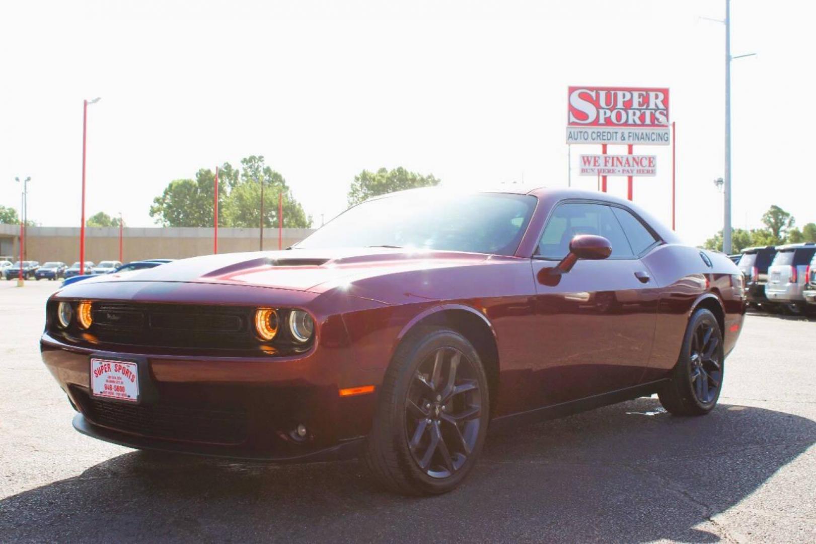 2019 Maroon Dodge Challenger SXT (2C3CDZAG8KH) with an 3.6L V6 DOHC 24V engine, 8A transmission, located at 4301 NW 39th , Oklahoma City, OK, 73112, (405) 949-5600, 35.512135, -97.598671 - NO DRIVERS LICENCE -NO FULL COVERAGE INSURANCE - NO CREDIT CHECK. COME ON OVER TO SUPERSPORTS, TAKE A LOOK AND TEST DRIVE. PLEASE GIVE US A CALL AT (405) 949-5600. NO LICENCIA DE CONDUCIR - NO SEGURO DE COBERTURA TOTAL - NO VERIFICACION DE CREDITO. VISITENOS EN SUPERSPORTS, MIRE N - Photo#7