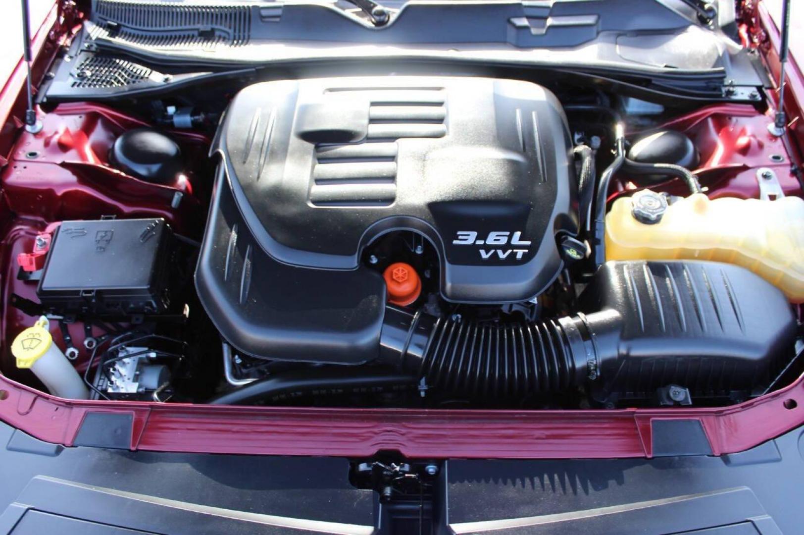 2019 Maroon Dodge Challenger SXT (2C3CDZAG8KH) with an 3.6L V6 DOHC 24V engine, 8A transmission, located at 4301 NW 39th , Oklahoma City, OK, 73112, (405) 949-5600, 35.512135, -97.598671 - NO DRIVERS LICENCE -NO FULL COVERAGE INSURANCE - NO CREDIT CHECK. COME ON OVER TO SUPERSPORTS, TAKE A LOOK AND TEST DRIVE. PLEASE GIVE US A CALL AT (405) 949-5600. NO LICENCIA DE CONDUCIR - NO SEGURO DE COBERTURA TOTAL - NO VERIFICACION DE CREDITO. VISITENOS EN SUPERSPORTS, MIRE N - Photo#8