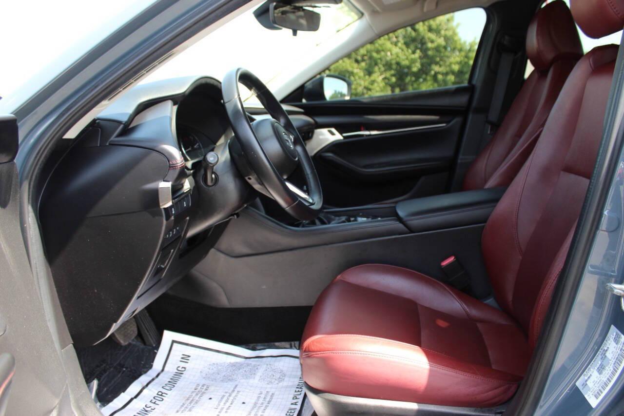 2022 Gray Mazda MAZDA3 Preferred (3MZBPACL0NM) with an 2.5L L4 DOHC 16V engine, 6A transmission, located at 4301 NW 39th , Oklahoma City, OK, 73112, (405) 949-5600, 35.512135, -97.598671 - NO DRIVERS LICENCE -NO FULL COVERAGE INSURANCE - NO CREDIT CHECK. COME ON OVER TO SUPERSPORTS, TAKE A LOOK AND TEST DRIVE. PLEASE GIVE US A CALL AT (405) 949-5600. NO LICENCIA DE CONDUCIR - NO SEGURO DE COBERTURA TOTAL - NO VERIFICACION DE CREDITO. VISITENOS EN SUPERSPORTS, MIRE NUESTRO - Photo#14