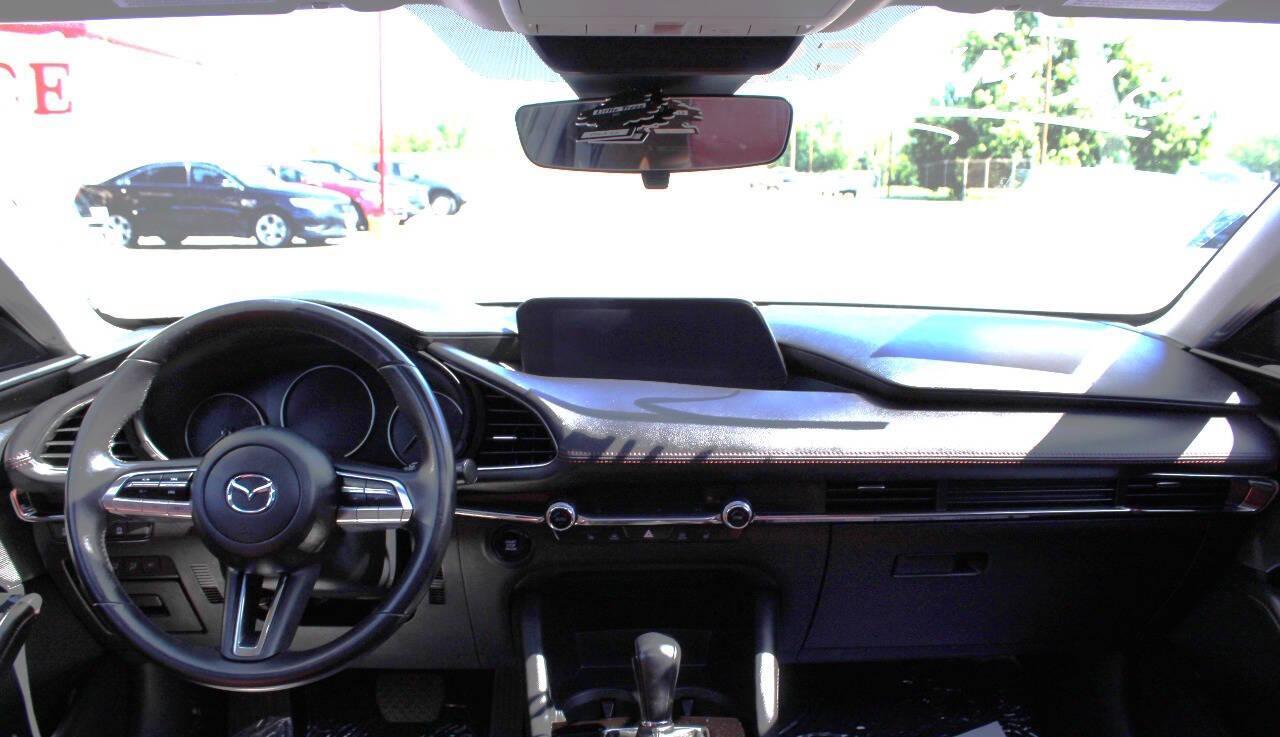 2022 Gray Mazda MAZDA3 Preferred (3MZBPACL0NM) with an 2.5L L4 DOHC 16V engine, 6A transmission, located at 4301 NW 39th , Oklahoma City, OK, 73112, (405) 949-5600, 35.512135, -97.598671 - NO DRIVERS LICENCE -NO FULL COVERAGE INSURANCE - NO CREDIT CHECK. COME ON OVER TO SUPERSPORTS, TAKE A LOOK AND TEST DRIVE. PLEASE GIVE US A CALL AT (405) 949-5600. NO LICENCIA DE CONDUCIR - NO SEGURO DE COBERTURA TOTAL - NO VERIFICACION DE CREDITO. VISITENOS EN SUPERSPORTS, MIRE NUESTRO - Photo#18