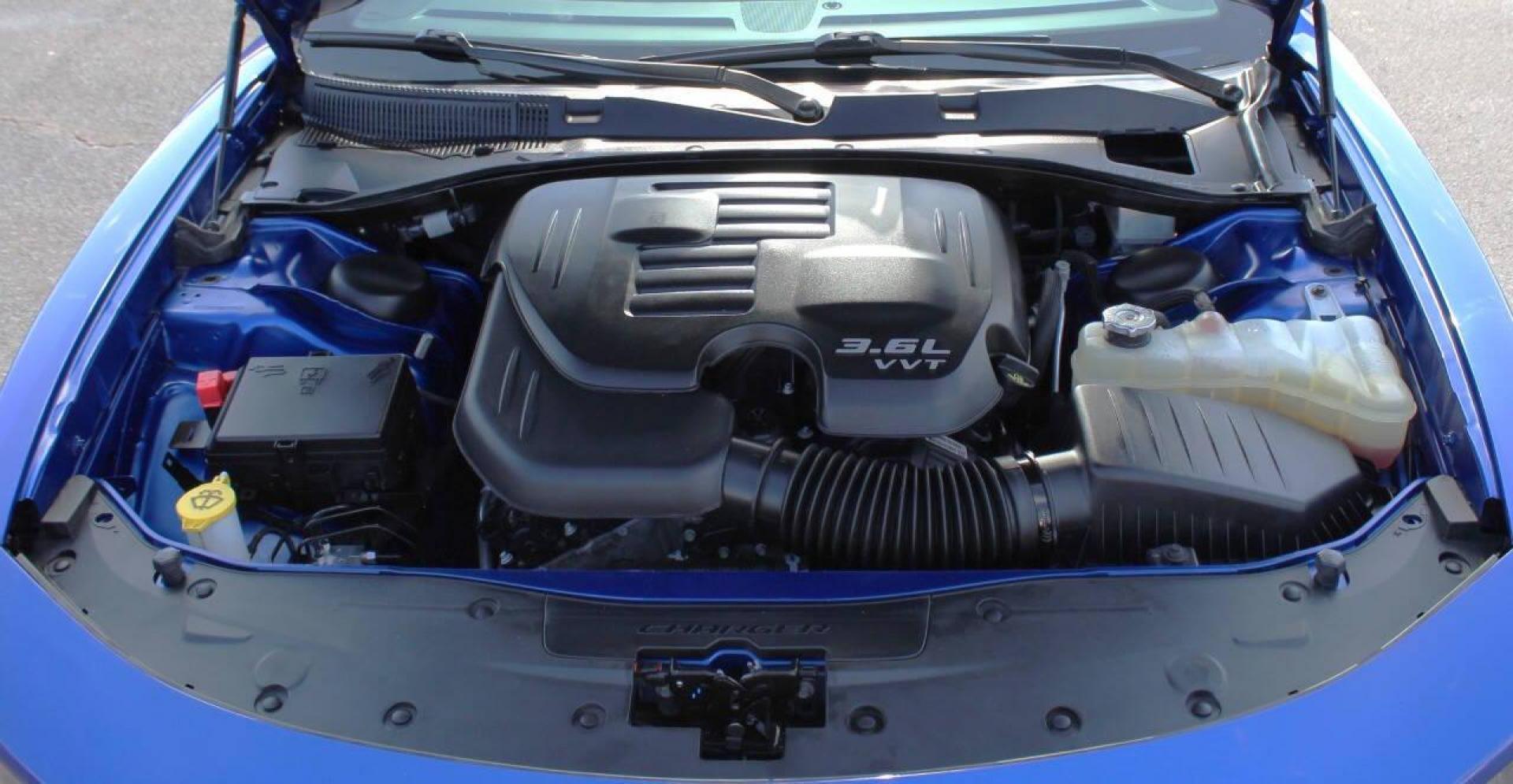 2022 Blue Dodge Charger SXT (2C3CDXBG8NH) with an 3.6L V6 DOHC 24V engine, 8A transmission, located at 4301 NW 39th , Oklahoma City, OK, 73112, (405) 949-5600, 35.512135, -97.598671 - NO DRIVERS LICENCE -NO FULL COVERAGE INSURANCE - NO CREDIT CHECK. COME ON OVER TO SUPERSPORTS, TAKE A LOOK AND TEST DRIVE. PLEASE GIVE US A CALL AT (405) 949-5600. NO LICENCIA DE CONDUCIR - NO SEGURO DE COBERTURA TOTAL - NO VERIFICACION DE CREDITO. VISITENOS EN SUPERSPORTS, MIRE NUESTRO - Photo#9