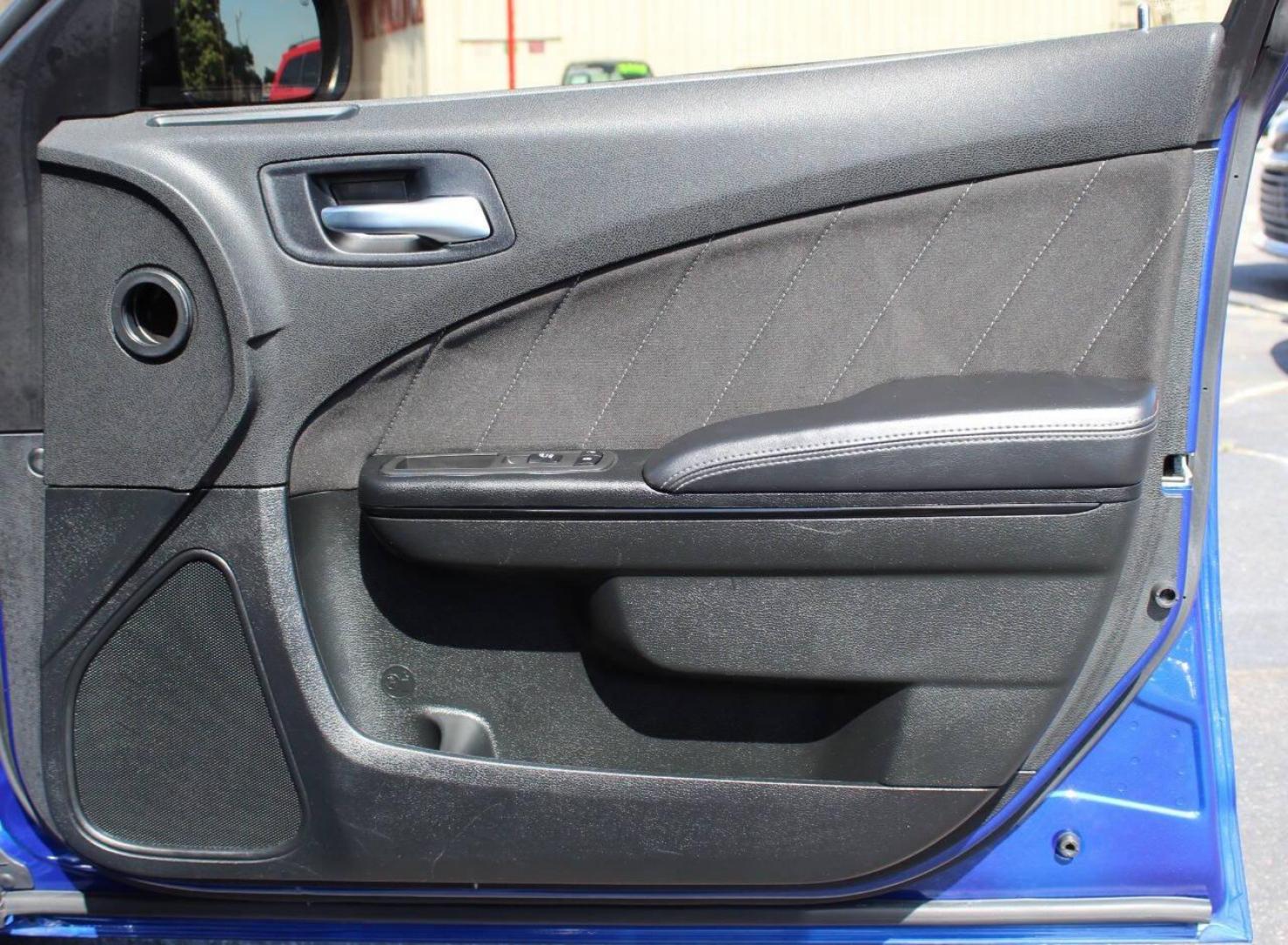 2022 Blue Dodge Charger SXT (2C3CDXBG8NH) with an 3.6L V6 DOHC 24V engine, 8A transmission, located at 4301 NW 39th , Oklahoma City, OK, 73112, (405) 949-5600, 35.512135, -97.598671 - NO DRIVERS LICENCE -NO FULL COVERAGE INSURANCE - NO CREDIT CHECK. COME ON OVER TO SUPERSPORTS, TAKE A LOOK AND TEST DRIVE. PLEASE GIVE US A CALL AT (405) 949-5600. NO LICENCIA DE CONDUCIR - NO SEGURO DE COBERTURA TOTAL - NO VERIFICACION DE CREDITO. VISITENOS EN SUPERSPORTS, MIRE NUESTRO - Photo#11