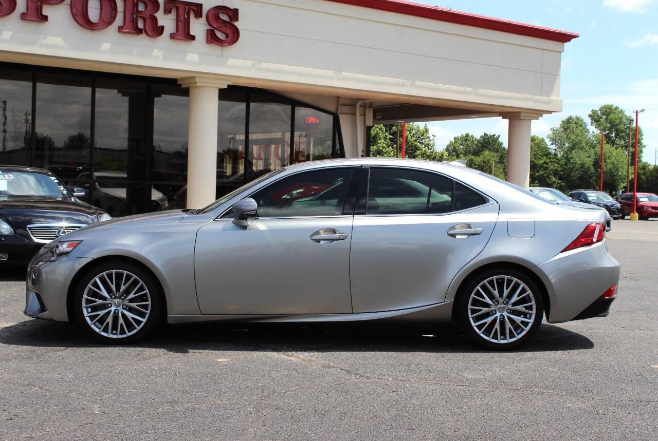 2016 Silver Lexus IS 200t 200t (JTHBA1D22G5) with an 2.0L I4 Turbocharger 2.0L I4 engine, Automatic 8-Speed transmission, located at 4301 NW 39th , Oklahoma City, OK, 73112, (405) 949-5600, 35.512135, -97.598671 - NO DRIVERS LICENCE NO - FULL COVERAGE INSURANCE-NO CREDIT CHECK. COME ON OVER TO SUPER SPORTS AND TAKE A LOOK AND TEST DRIVE PLEASE GIVE US A CALL AT (405) 949-5600. NO LICENCIA DE MANEJAR - NO SEGURO DE COBERTURA TOTAL - NO VERIFICACION DE CREDITO. POR FAVOR VENGAN A SUPERSPORTS, ECH - Photo#5