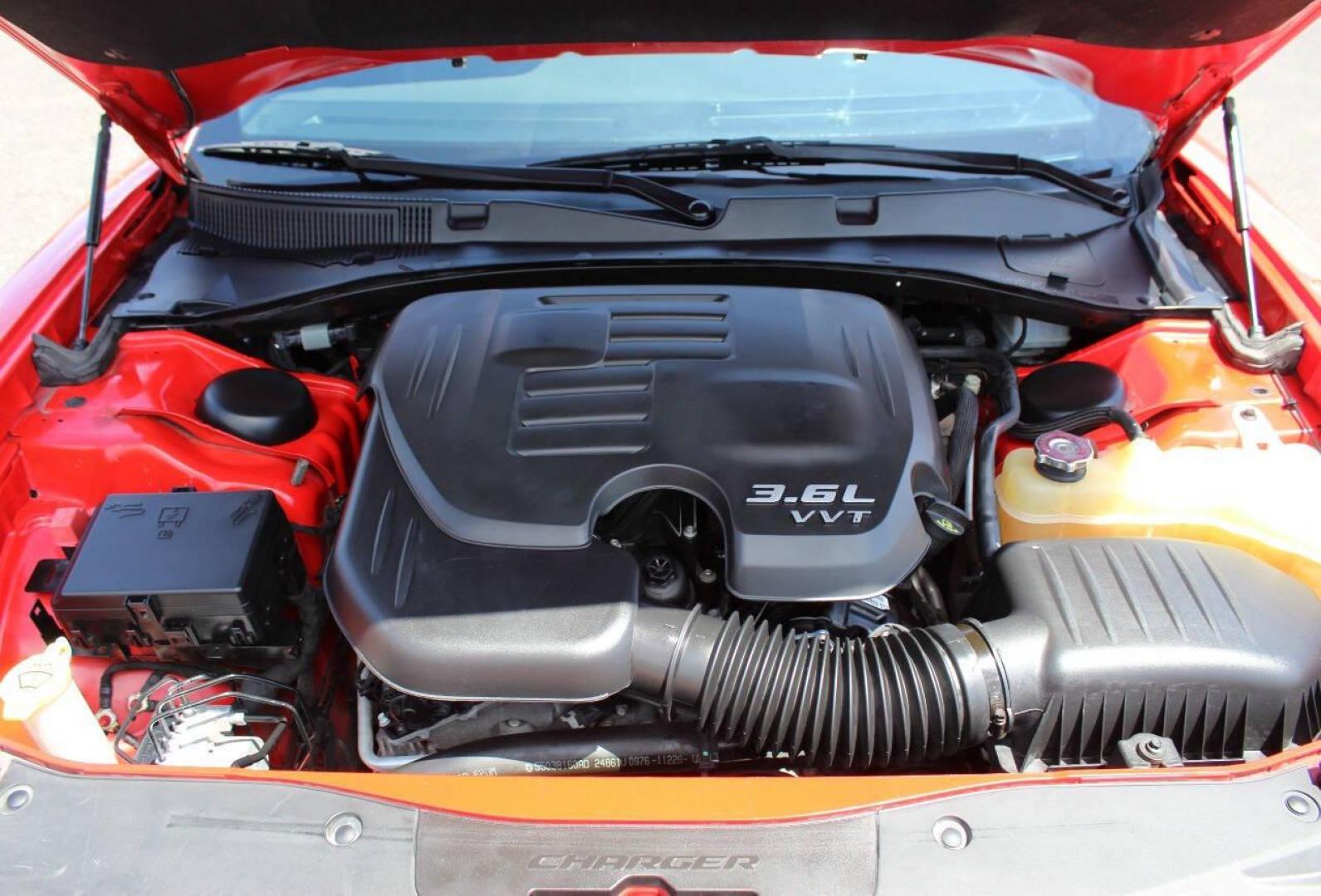 2016 Red Dodge Charger SXT (2C3CDXHGXGH) with an 3.6L V6 DOHC 24V engine, 8A transmission, located at 4301 NW 39th , Oklahoma City, OK, 73112, (405) 949-5600, 35.512135, -97.598671 - NO DRIVERS LICENCE -NO FULL COVERAGE INSURANCE - NO CREDIT CHECK. COME ON OVER TO SUPERSPORTS, TAKE A LOOK AND TEST DRIVE. PLEASE GIVE US A CALL AT (405) 949-5600. NO LICENCIA DE CONDUCIR - NO SEGURO DE COBERTURA TOTAL - NO VERIFICACION DE CREDITO. VISITENOS EN SUPERSPORTS, MIRE NUESTRO - Photo#8