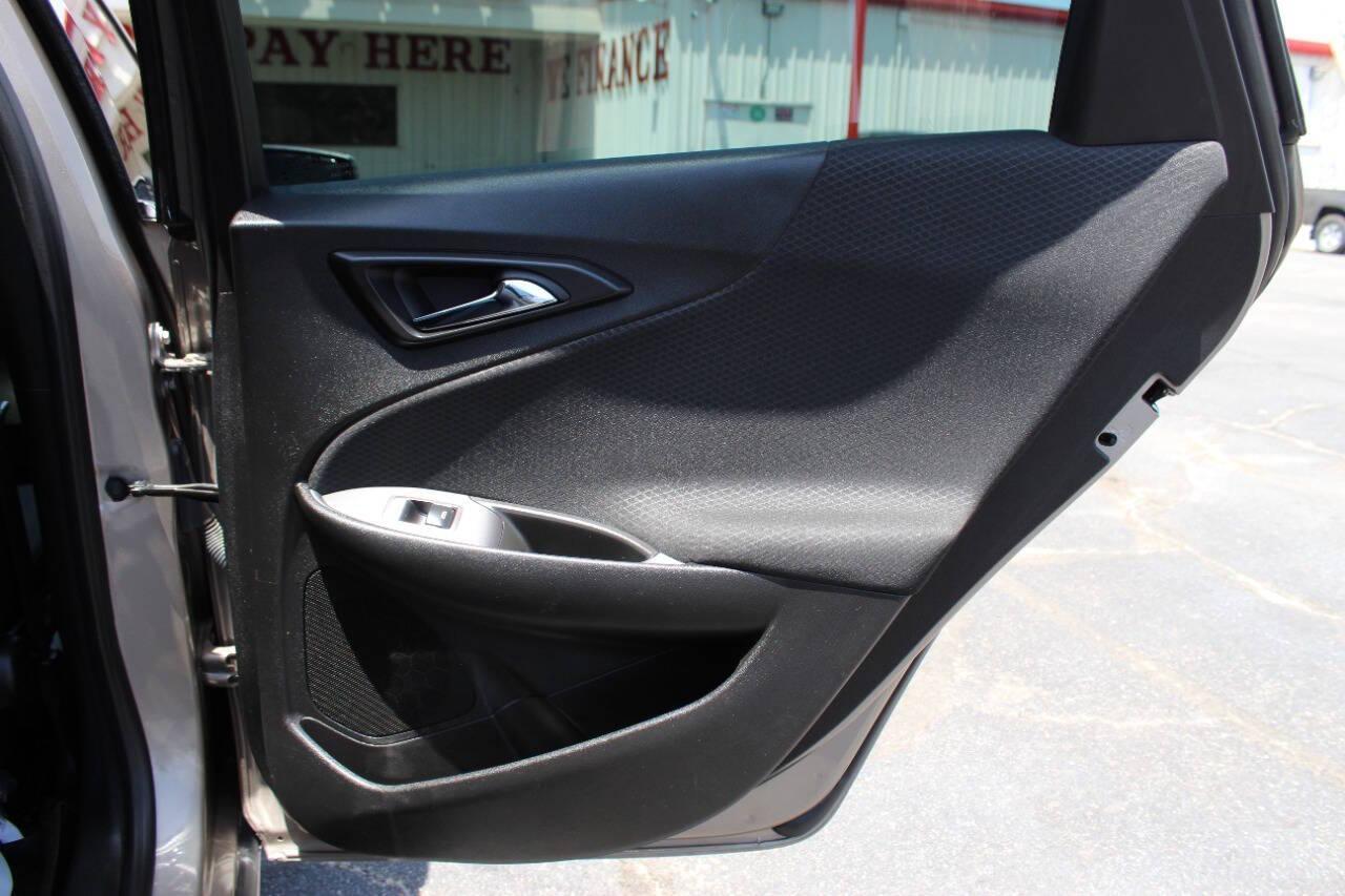 2024 Beige Chevrolet Malibu 1LT (1G1ZD5ST1RF) with an 1.5L L4 DOHC 16V engine, 6A transmission, located at 4301 NW 39th , Oklahoma City, OK, 73112, (405) 949-5600, 35.512135, -97.598671 - NO DRIVERS LICENCE -NO FULL COVERAGE INSURANCE - NO CREDIT CHECK. COME ON OVER TO SUPERSPORTS, TAKE A LOOK AND TEST DRIVE. PLEASE GIVE US A CALL AT (405) 949-5600. NO LICENCIA DE CONDUCIR - NO SEGURO DE COBERTURA TOTAL - NO VERIFICACION DE CREDITO. VISITENOS EN SUPERSPORTS, MIRE NUESTRO - Photo#11