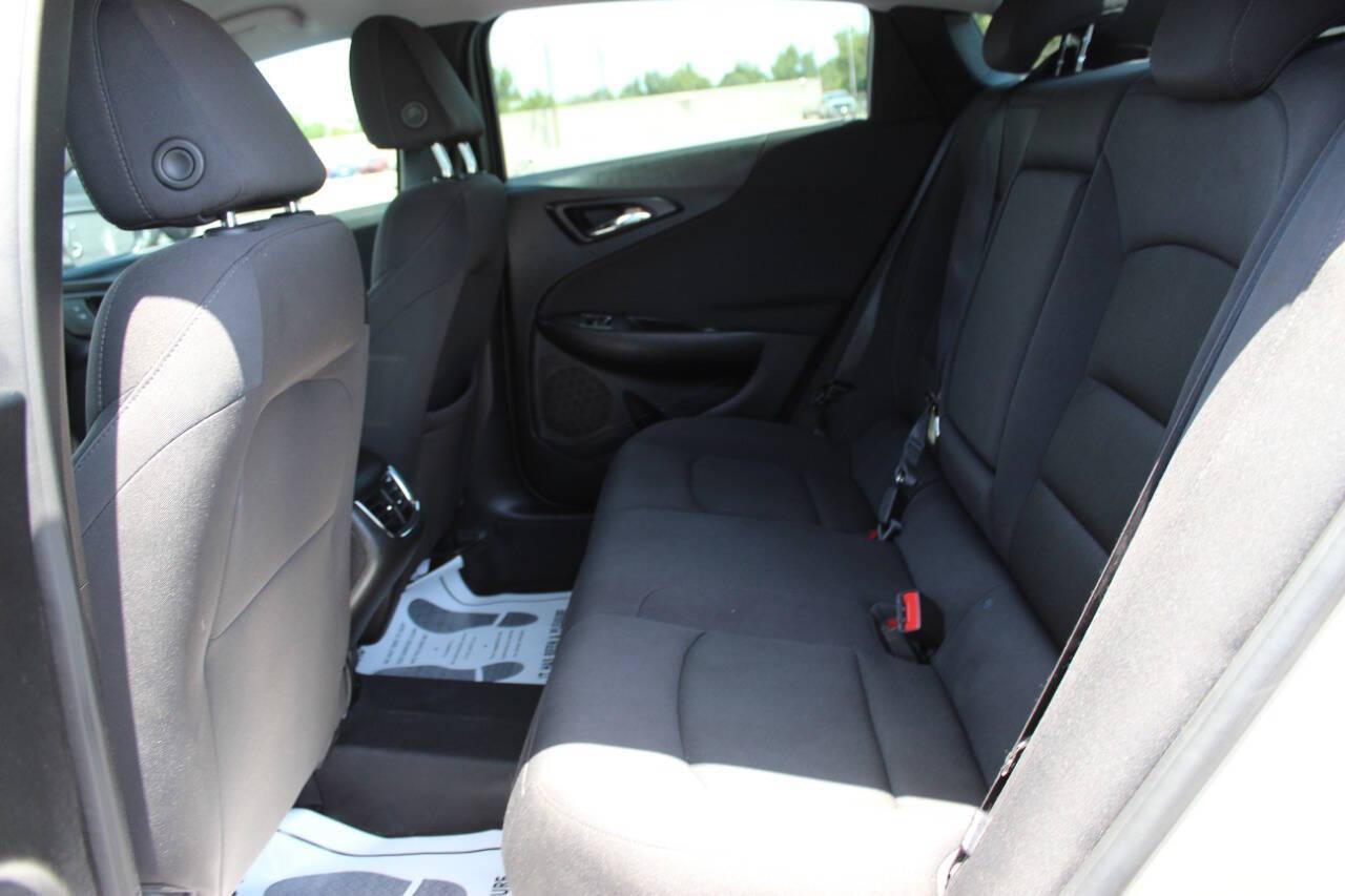 2024 Beige Chevrolet Malibu 1LT (1G1ZD5ST1RF) with an 1.5L L4 DOHC 16V engine, 6A transmission, located at 4301 NW 39th , Oklahoma City, OK, 73112, (405) 949-5600, 35.512135, -97.598671 - NO DRIVERS LICENCE -NO FULL COVERAGE INSURANCE - NO CREDIT CHECK. COME ON OVER TO SUPERSPORTS, TAKE A LOOK AND TEST DRIVE. PLEASE GIVE US A CALL AT (405) 949-5600. NO LICENCIA DE CONDUCIR - NO SEGURO DE COBERTURA TOTAL - NO VERIFICACION DE CREDITO. VISITENOS EN SUPERSPORTS, MIRE NUESTRO - Photo#13