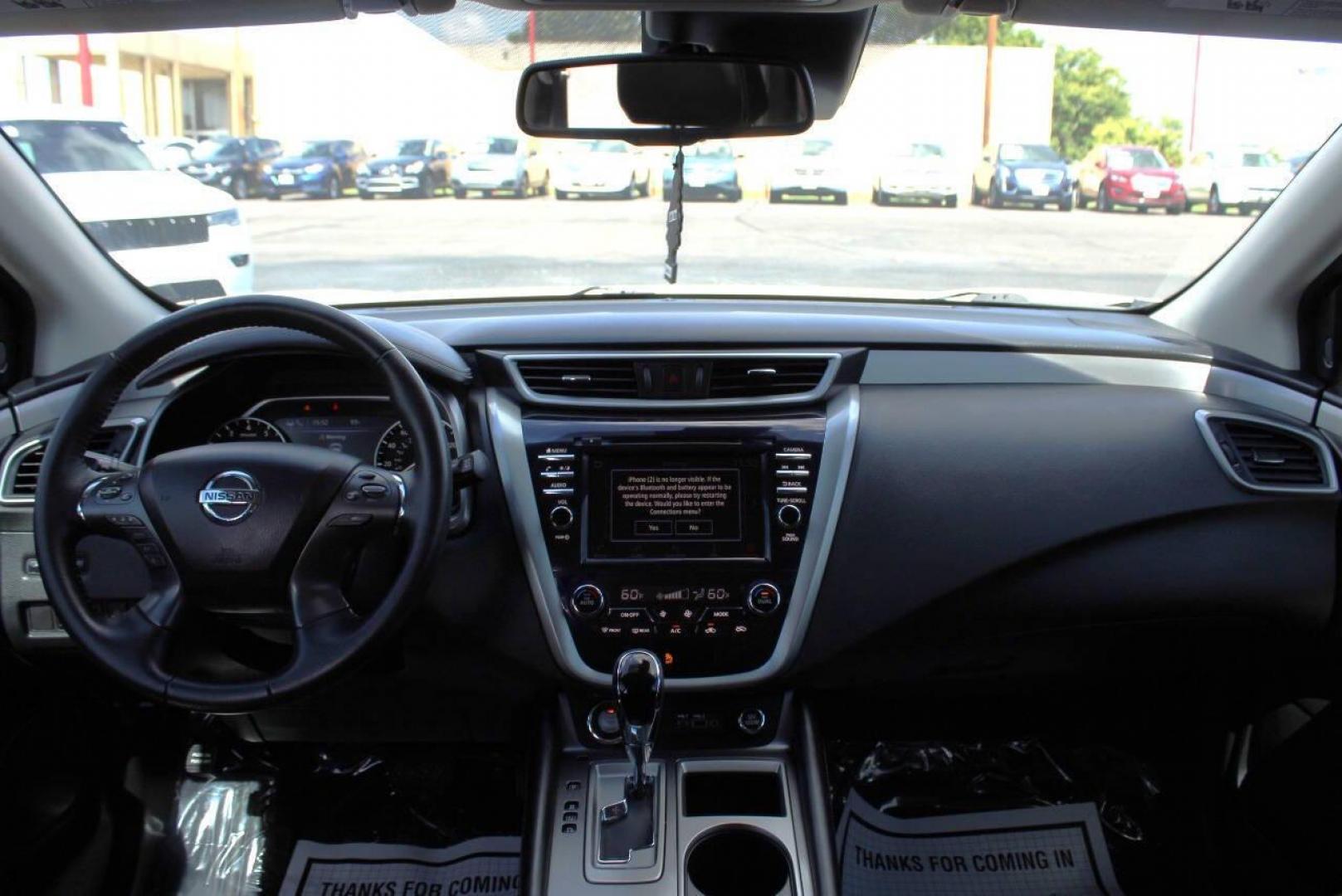 2022 White Nissan Murano SV (5N1AZ2BJ4NC) with an 3.5L V6 DOHC 24V engine, CVT transmission, located at 4301 NW 39th , Oklahoma City, OK, 73112, (405) 949-5600, 35.512135, -97.598671 - Photo#19