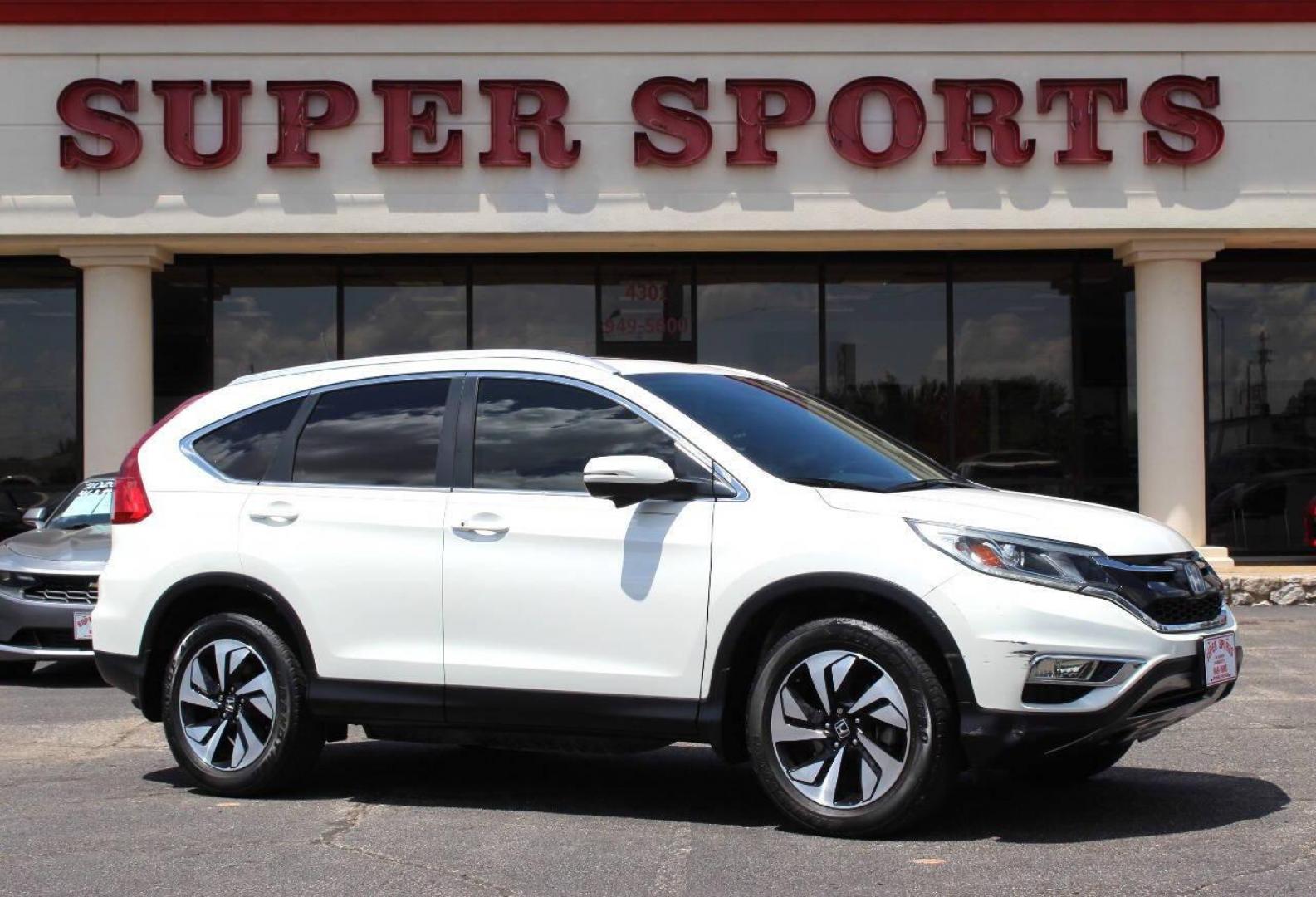 2016 White Honda CR-V Touring 2WD (5J6RM3H93GL) with an 2.4L L4 DOHC 16V engine, CVT transmission, located at 4301 NW 39th , Oklahoma City, OK, 73112, (405) 949-5600, 35.512135, -97.598671 - NO DRIVERS LICENCE -NO FULL COVERAGE INSURANCE - NO CREDIT CHECK. COME ON OVER TO SUPERSPORTS, TAKE A LOOK AND TEST DRIVE. PLEASE GIVE US A CALL AT (405) 949-5600. NO LICENCIA DE CONDUCIR - NO SEGURO DE COBERTURA TOTAL - NO VERIFICACION DE CREDITO. VISITENOS EN SUPERSPORTS, MIRE - Photo#2