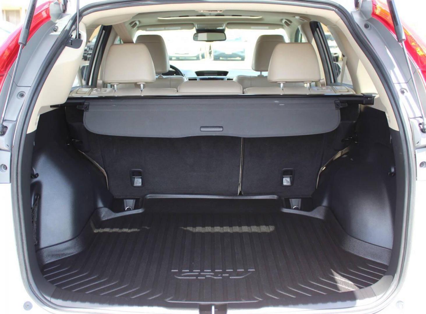 2016 White Honda CR-V Touring 2WD (5J6RM3H93GL) with an 2.4L L4 DOHC 16V engine, CVT transmission, located at 4301 NW 39th , Oklahoma City, OK, 73112, (405) 949-5600, 35.512135, -97.598671 - NO DRIVERS LICENCE -NO FULL COVERAGE INSURANCE - NO CREDIT CHECK. COME ON OVER TO SUPERSPORTS, TAKE A LOOK AND TEST DRIVE. PLEASE GIVE US A CALL AT (405) 949-5600. NO LICENCIA DE CONDUCIR - NO SEGURO DE COBERTURA TOTAL - NO VERIFICACION DE CREDITO. VISITENOS EN SUPERSPORTS, MIRE - Photo#13