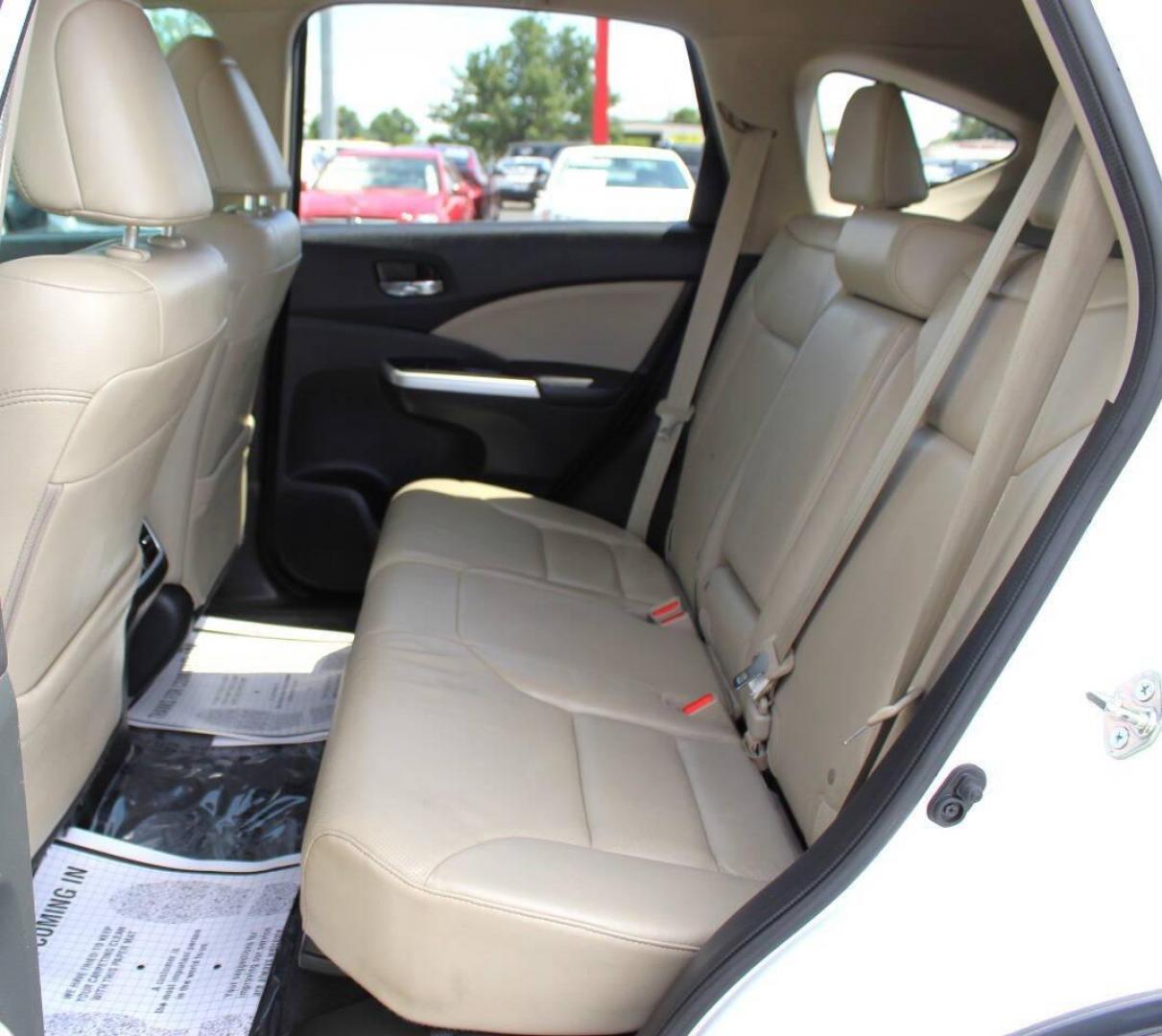 2016 White Honda CR-V Touring 2WD (5J6RM3H93GL) with an 2.4L L4 DOHC 16V engine, CVT transmission, located at 4301 NW 39th , Oklahoma City, OK, 73112, (405) 949-5600, 35.512135, -97.598671 - NO DRIVERS LICENCE -NO FULL COVERAGE INSURANCE - NO CREDIT CHECK. COME ON OVER TO SUPERSPORTS, TAKE A LOOK AND TEST DRIVE. PLEASE GIVE US A CALL AT (405) 949-5600. NO LICENCIA DE CONDUCIR - NO SEGURO DE COBERTURA TOTAL - NO VERIFICACION DE CREDITO. VISITENOS EN SUPERSPORTS, MIRE - Photo#14