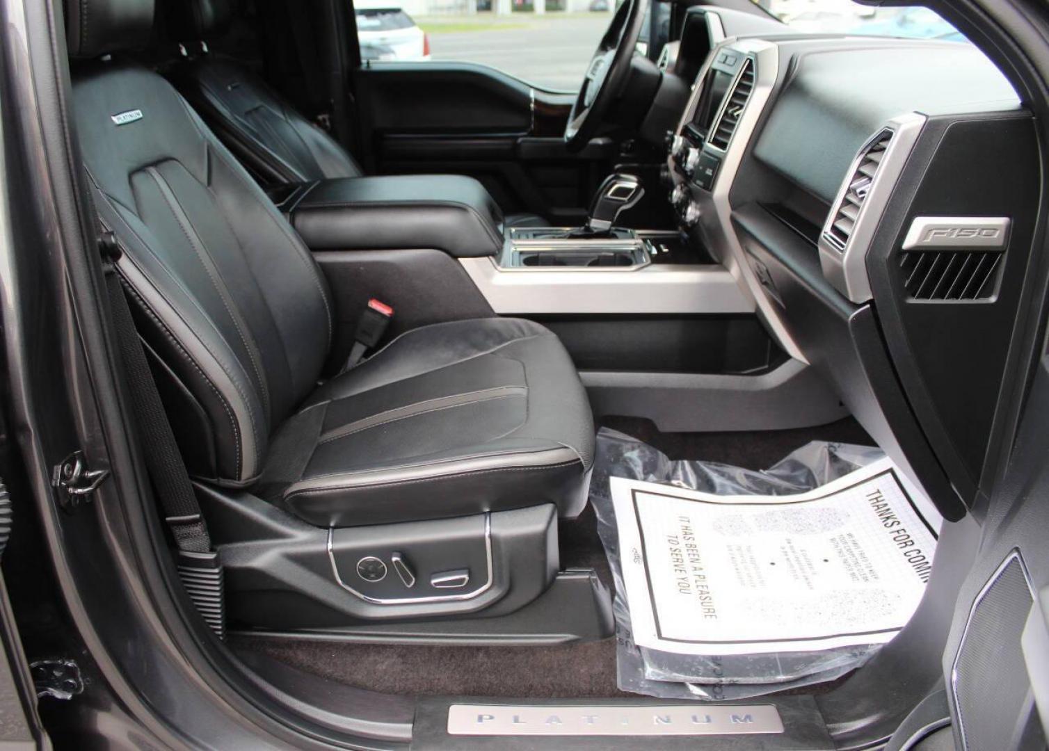 2016 Gray Ford F-150 XLT SuperCrew 6.5-ft. Bed 4WD (1FTEW1EG1GF) with an 3.5L V6 TURBO engine, 6A transmission, located at 4301 NW 39th , Oklahoma City, OK, 73112, (405) 949-5600, 35.512135, -97.598671 - NO DRIVERS LICENCE -NO FULL COVERAGE INSURANCE - NO CREDIT CHECK. COME ON OVER TO SUPERSPORTS, TAKE A LOOK AND TEST DRIVE. PLEASE GIVE US A CALL AT (405) 949-5600. NO LICENCIA DE CONDUCIR - NO SEGURO DE COBERTURA TOTAL - NO VERIFICACION DE CREDITO. VISITENOS EN SUPERSPORTS, MIRE NUESTRO - Photo#10
