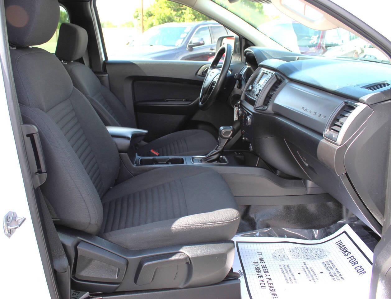 2020 White Ford Ranger XL SuperCab 2WD (1FTER1EH8LL) with an 2.3L I4 Turbocharger 2.3L I4 engine, Automatic 10-Speed transmission, located at 4301 NW 39th , Oklahoma City, OK, 73112, (405) 949-5600, 35.512135, -97.598671 - NO DRIVERS LICENCE -NO FULL COVERAGE INSURANCE - NO CREDIT CHECK. COME ON OVER TO SUPERSPORTS, TAKE A LOOK AND TEST DRIVE. PLEASE GIVE US A CALL AT (405) 949-5600. NO LICENCIA DE CONDUCIR - NO SEGURO DE COBERTURA TOTAL - NO VERIFICACION DE CREDITO. VISITENOS EN SUPERSPORTS, MIRE - Photo#8