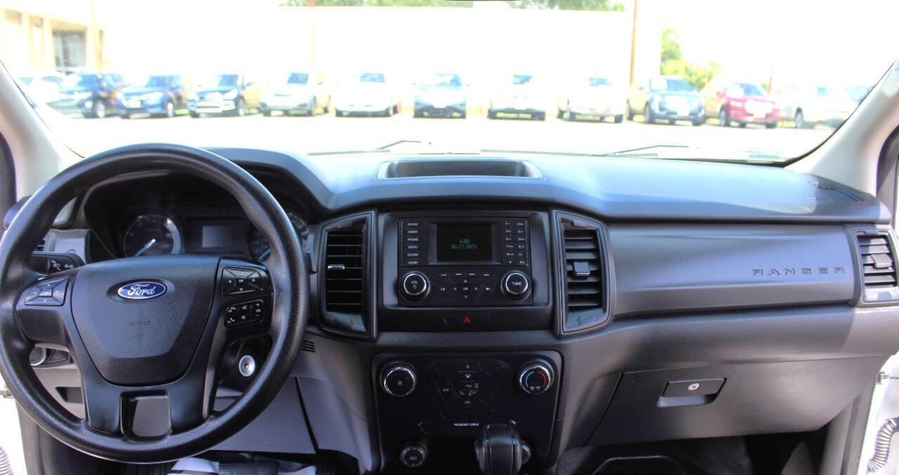 2020 White Ford Ranger XL SuperCab 2WD (1FTER1EH8LL) with an 2.3L I4 Turbocharger 2.3L I4 engine, Automatic 10-Speed transmission, located at 4301 NW 39th , Oklahoma City, OK, 73112, (405) 949-5600, 35.512135, -97.598671 - NO DRIVERS LICENCE -NO FULL COVERAGE INSURANCE - NO CREDIT CHECK. COME ON OVER TO SUPERSPORTS, TAKE A LOOK AND TEST DRIVE. PLEASE GIVE US A CALL AT (405) 949-5600. NO LICENCIA DE CONDUCIR - NO SEGURO DE COBERTURA TOTAL - NO VERIFICACION DE CREDITO. VISITENOS EN SUPERSPORTS, MIRE - Photo#18