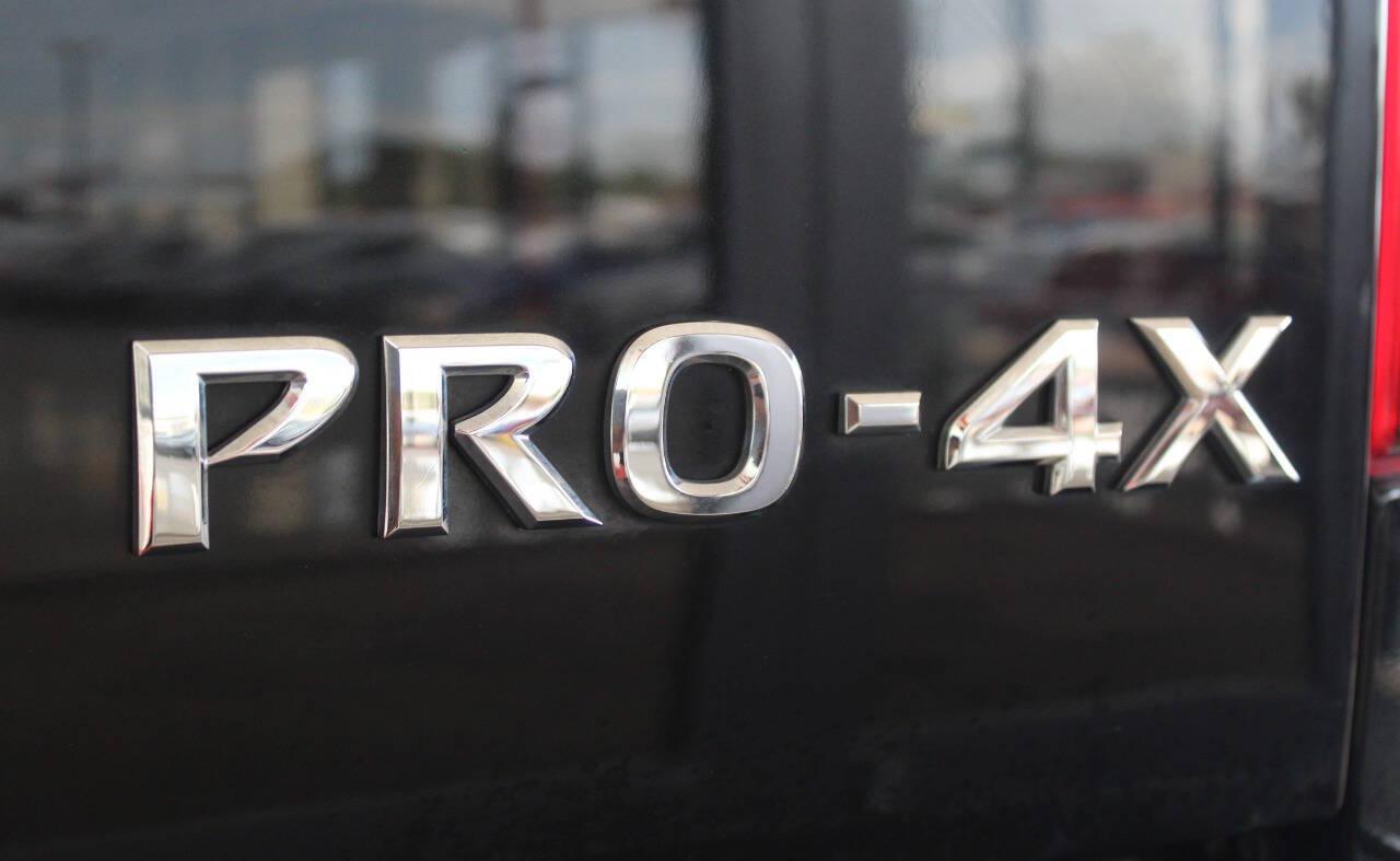 2018 Black Nissan Frontier SL Crew Cab 5AT 4WD (1N6AD0EV2JN) with an 4.0L V6 4.0L V6 engine, Automatic 5-Speed transmission, located at 4301 NW 39th , Oklahoma City, OK, 73112, (405) 949-5600, 35.512135, -97.598671 - Hablamos espanol. SPEND SMART --- BUY FROM SUPER SPORTS. ALL PRICES, DOWN PAYMENTS, PAYMENTS, AND FINANCE TERMS ARE NEGOTIABLE AT THE TIME OF APPROVAL. WE WILL WORK WITH YOU TO FIT YOUR BUDGET. WE WILL EVEN LOWER AND ADJUST THE NUMBERS TO HELP MAKE THE VEHICLE MORE AFFORDABLE FOR YOU.- Photo#7