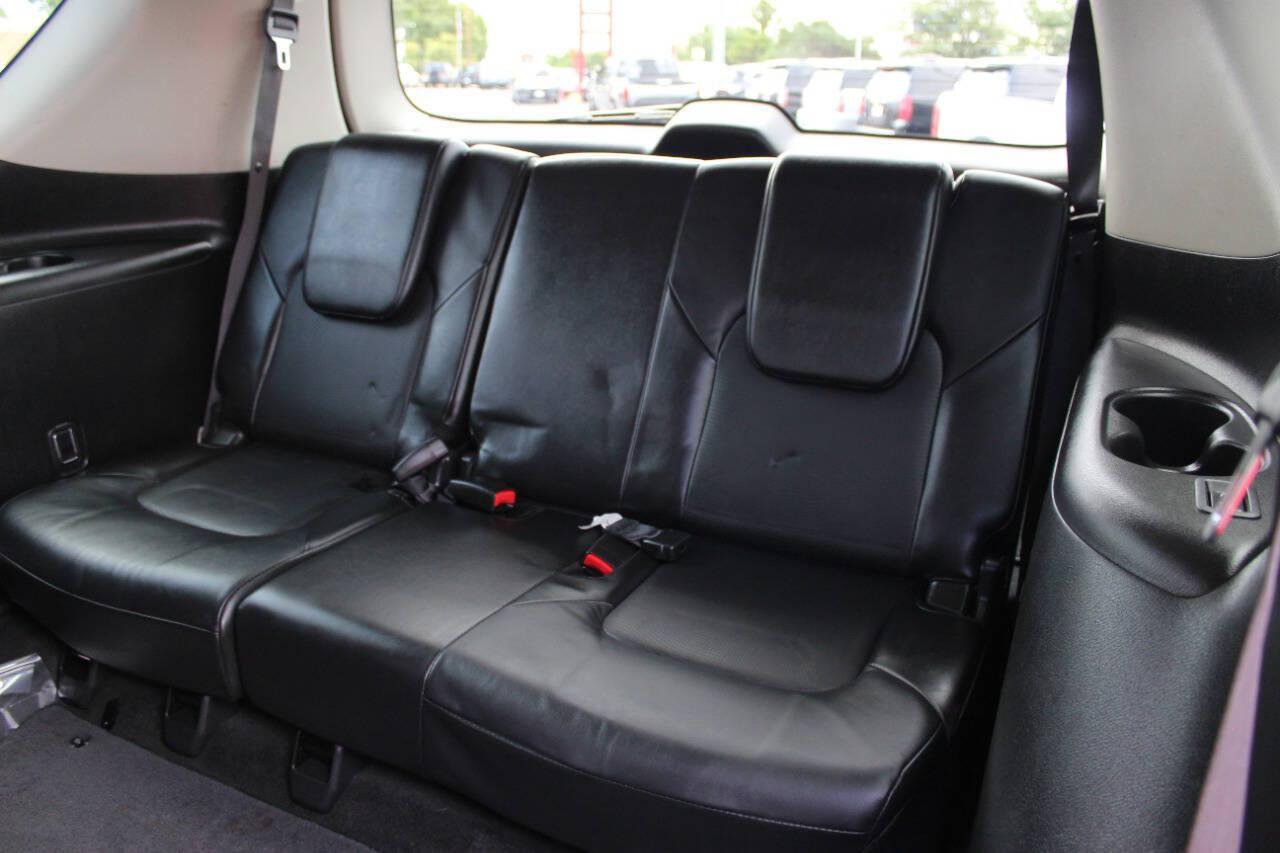 2019 Black Nissan Armada SL 2WD (JN8AY2ND9K9) with an 5.6L V8 5.6L V8 engine, Automatic 7-Speed transmission, located at 4301 NW 39th , Oklahoma City, OK, 73112, (405) 949-5600, 35.512135, -97.598671 - Hablamos espanol. SPEND SMART --- BUY FROM SUPER SPORTS. ALL PRICES, DOWN PAYMENTS, PAYMENTS, AND FINANCE TERMS ARE NEGOTIABLE AT THE TIME OF APPROVAL. WE WILL WORK WITH YOU TO FIT YOUR BUDGET. WE WILL EVEN LOWER AND ADJUST THE NUMBERS TO HELP MAKE THE VEHICLE MORE AFFORDABLE FOR YOU.- Photo#16