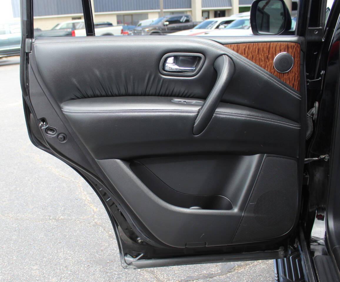 2019 Black Nissan Armada SL 2WD (JN8AY2ND9K9) with an 5.6L V8 5.6L V8 engine, Automatic 7-Speed transmission, located at 4301 NW 39th , Oklahoma City, OK, 73112, (405) 949-5600, 35.512135, -97.598671 - Hablamos espanol. SPEND SMART --- BUY FROM SUPER SPORTS. ALL PRICES, DOWN PAYMENTS, PAYMENTS, AND FINANCE TERMS ARE NEGOTIABLE AT THE TIME OF APPROVAL. WE WILL WORK WITH YOU TO FIT YOUR BUDGET. WE WILL EVEN LOWER AND ADJUST THE NUMBERS TO HELP MAKE THE VEHICLE MORE AFFORDABLE FOR YOU.- Photo#18