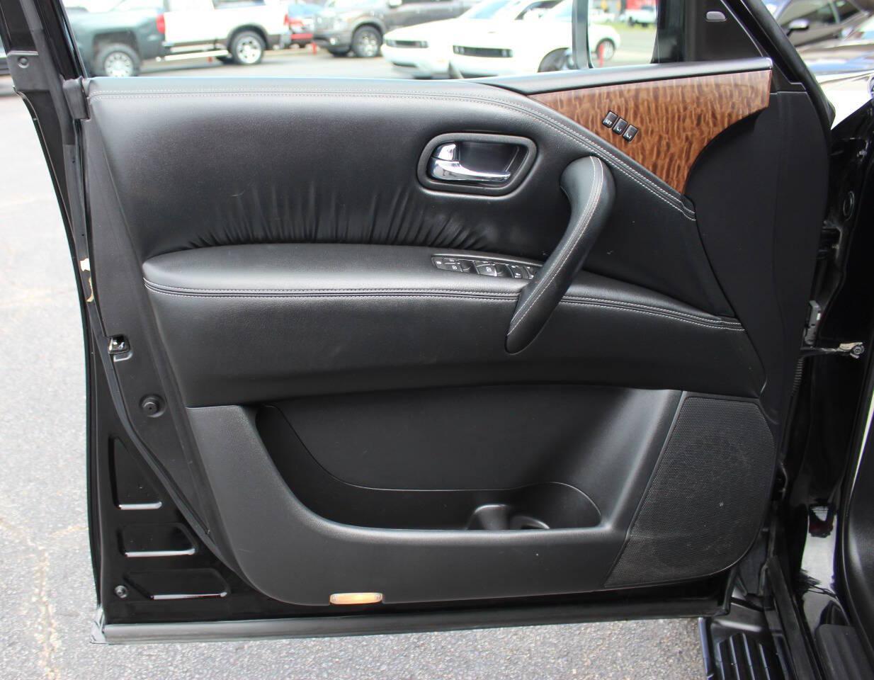 2019 Black Nissan Armada SL 2WD (JN8AY2ND9K9) with an 5.6L V8 5.6L V8 engine, Automatic 7-Speed transmission, located at 4301 NW 39th , Oklahoma City, OK, 73112, (405) 949-5600, 35.512135, -97.598671 - Hablamos espanol. SPEND SMART --- BUY FROM SUPER SPORTS. ALL PRICES, DOWN PAYMENTS, PAYMENTS, AND FINANCE TERMS ARE NEGOTIABLE AT THE TIME OF APPROVAL. WE WILL WORK WITH YOU TO FIT YOUR BUDGET. WE WILL EVEN LOWER AND ADJUST THE NUMBERS TO HELP MAKE THE VEHICLE MORE AFFORDABLE FOR YOU.- Photo#20