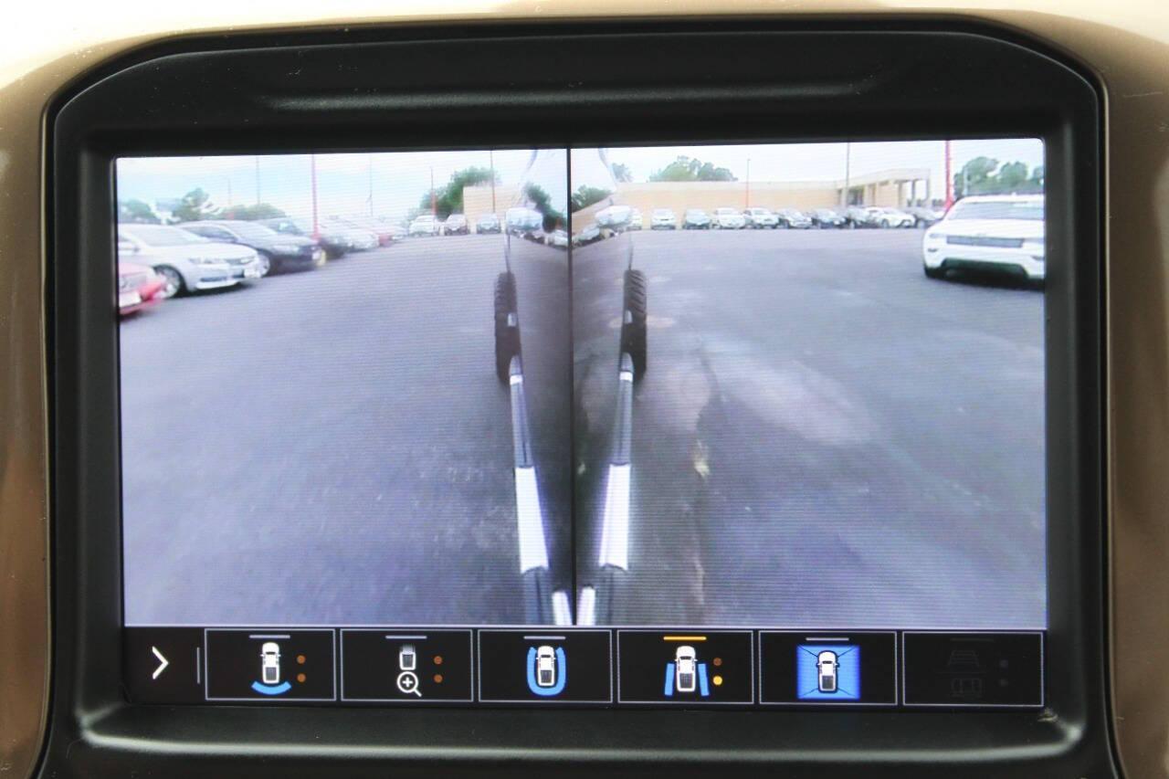 2020 Black Chevrolet Silverado 2500HD High Country Crew Cab Long Box 4WD (1GC4YREY4LF) with an 6.6L V8 OHV 16V DIESEL engine, 6A transmission, located at 4301 NW 39th , Oklahoma City, OK, 73112, (405) 949-5600, 35.512135, -97.598671 - NO DRIVERS LICENCE -NO FULL COVERAGE INSURANCE - NO CREDIT CHECK. COME ON OVER TO SUPERSPORTS, TAKE A LOOK AND TEST DRIVE. PLEASE GIVE US A CALL AT (405) 949-5600. NO LICENCIA DE CONDUCIR - NO SEGURO DE COBERTURA TOTAL - NO VERIFICACION DE CREDITO. VISITENOS EN SUPERSPORTS, MIRE - Photo#19